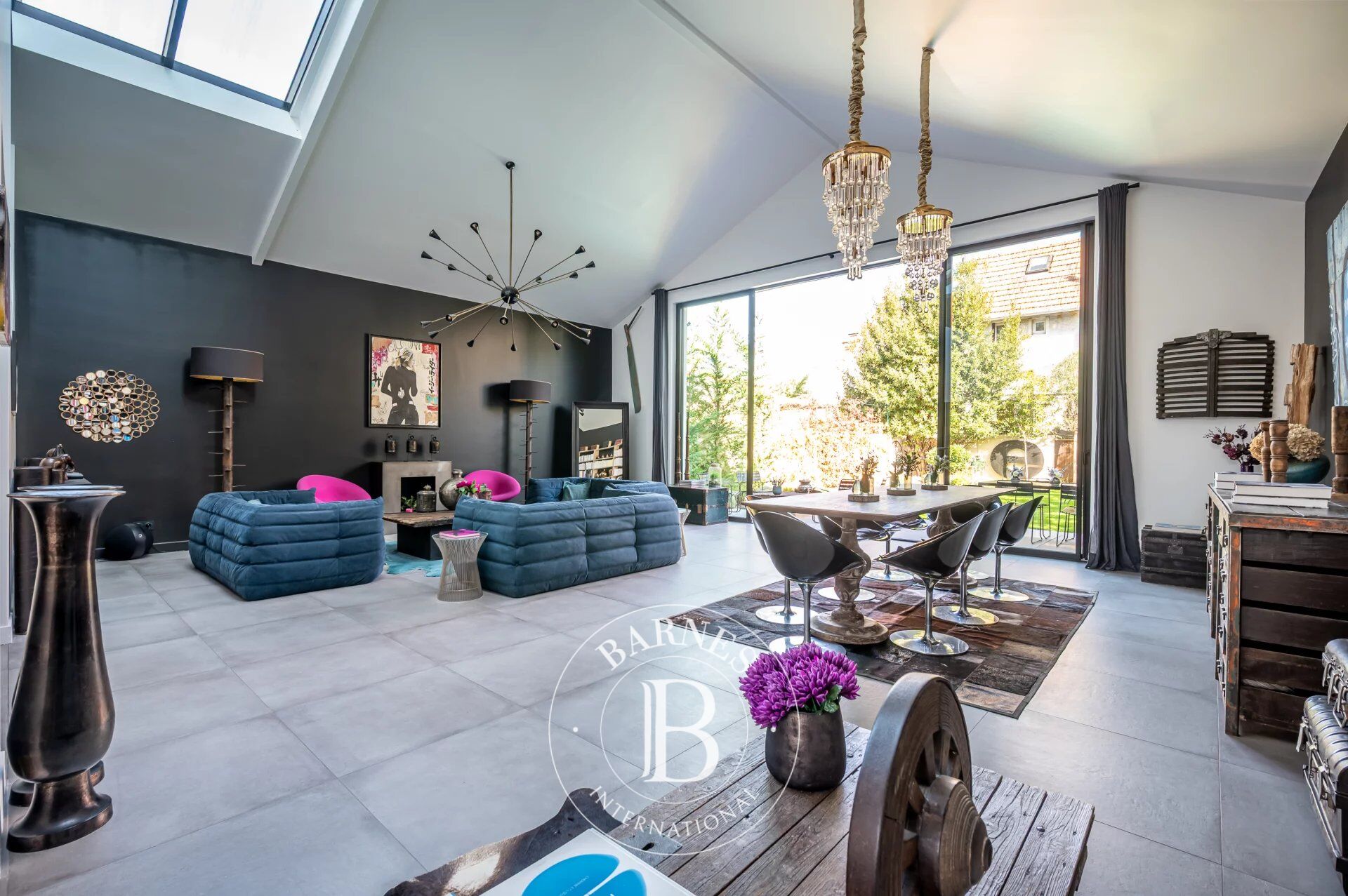 PETITE GARENNE SUPERBE MAISON AVEC JARDIN & PISCINE - picture 2