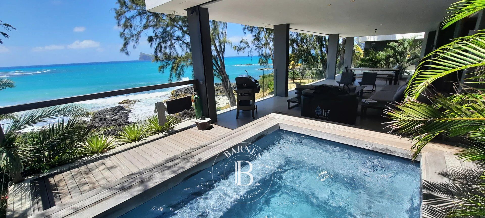 CAP MALHEUREUX - Beachfront - Apartment with 3 Bedrooms - picture 2