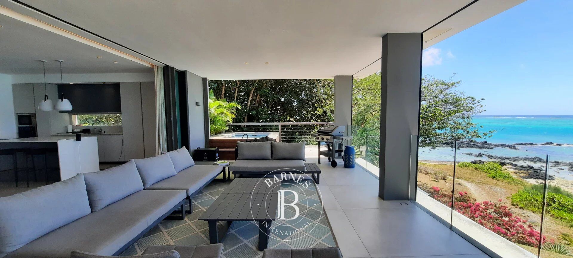 CAP MALHEUREUX - Beachfront - Apartment with 3 Bedrooms - picture 3