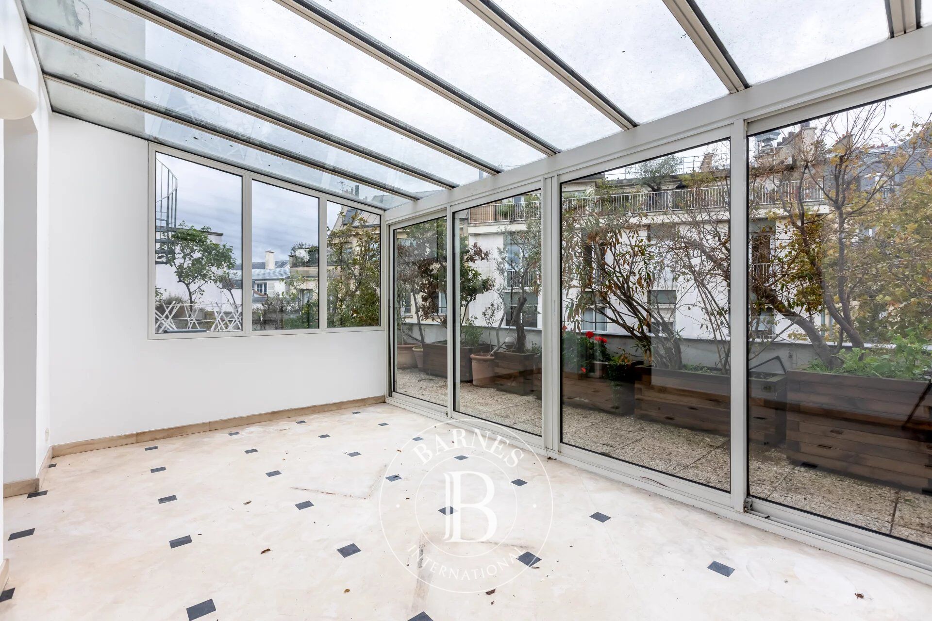 Paris 16 - Property with terrace - Auteuil district - picture 3