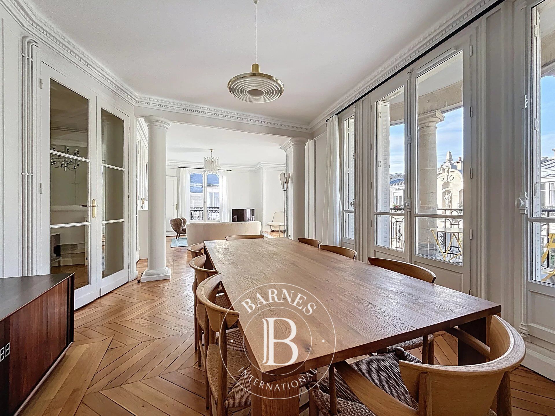 The BARNES rental department is presenting this property: - picture 2