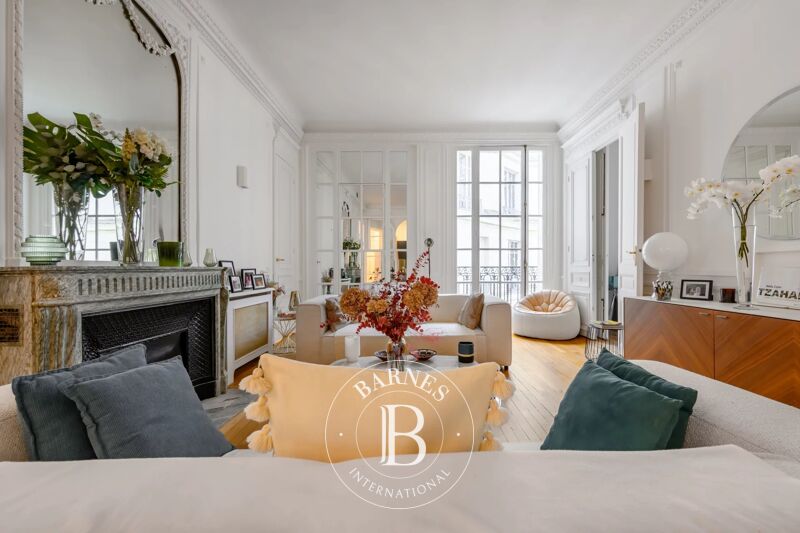 Paris 17 - Etoile / Carnot - 4th-floor apartment - 3 bedrooms