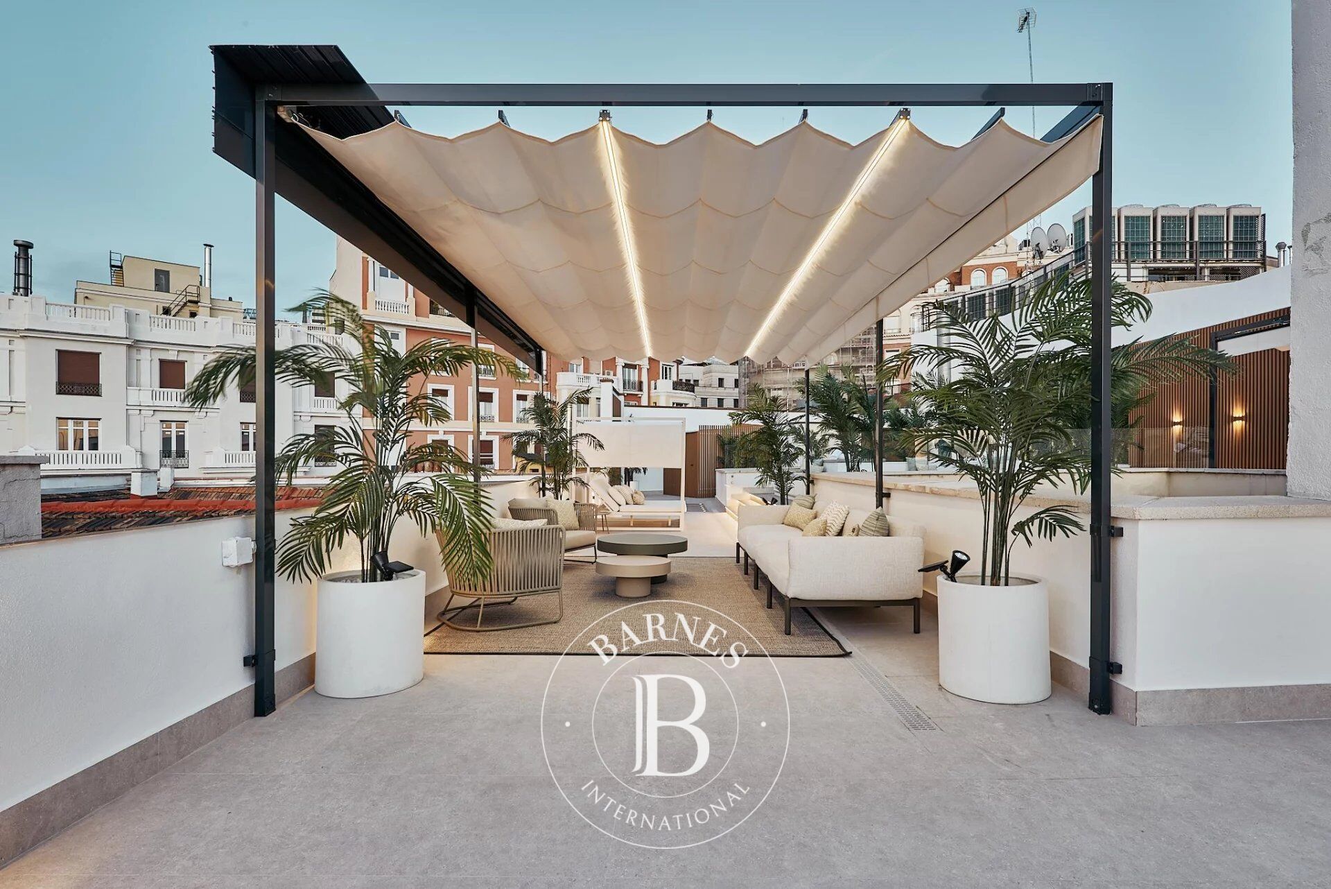 Ático con Terraza, Piscina y Reforma Integral - picture 2