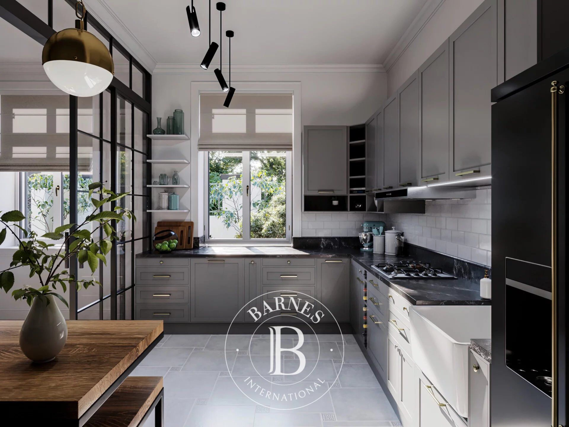 Mediterranean Lifestyle, with Nature Reserved Area Nearby - picture 3