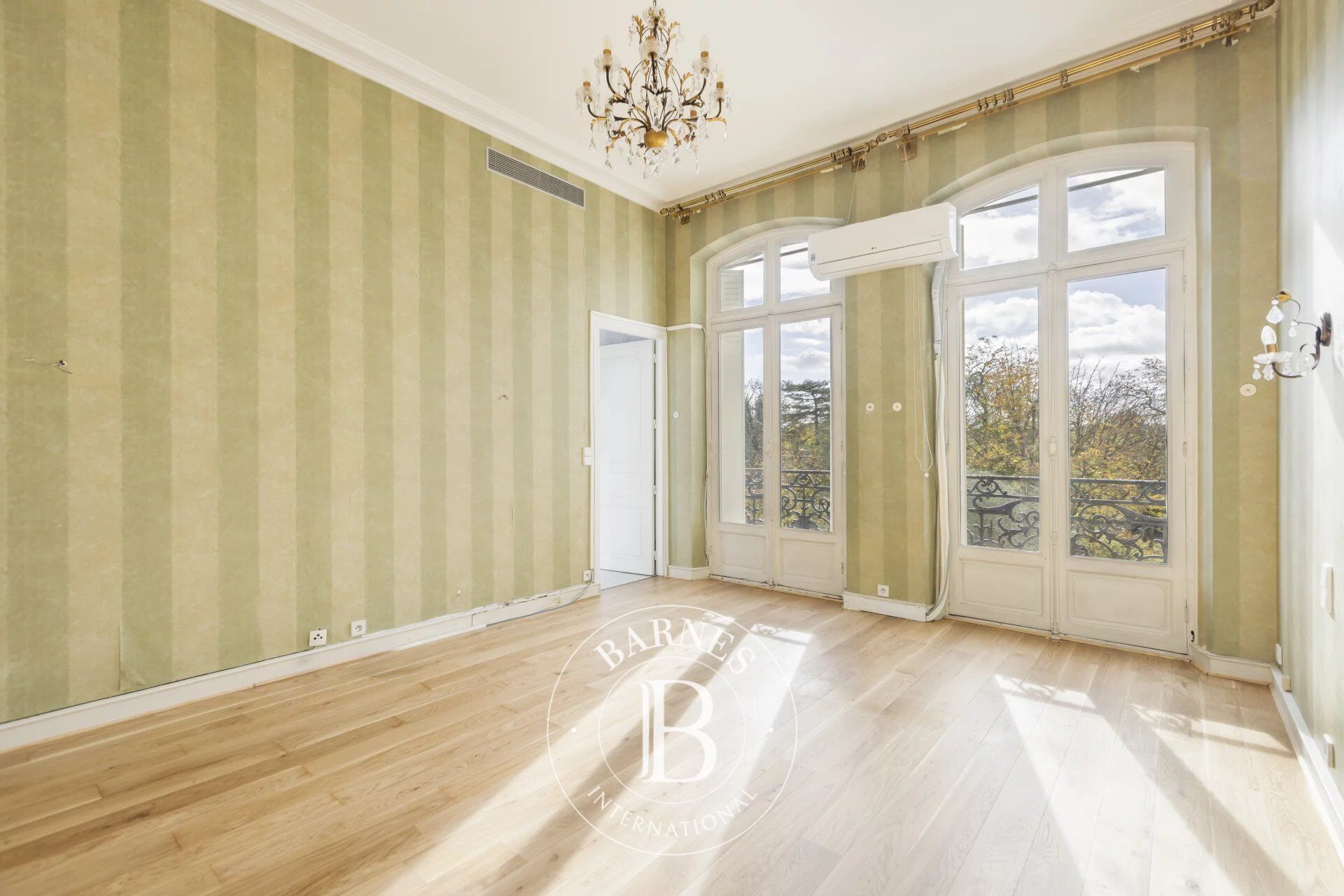 For Sale Mansion | Neuilly-sur-Seine - picture 10