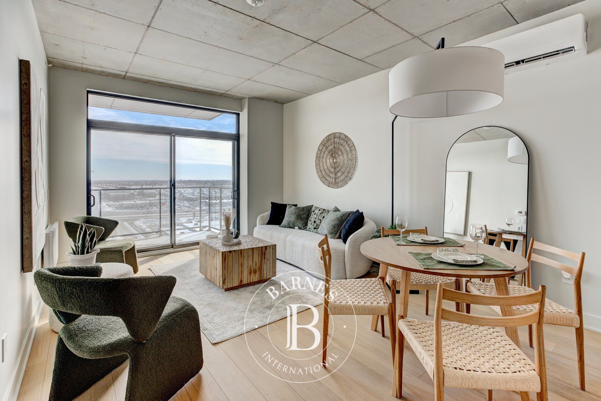 Daire Laval (Chomedey)