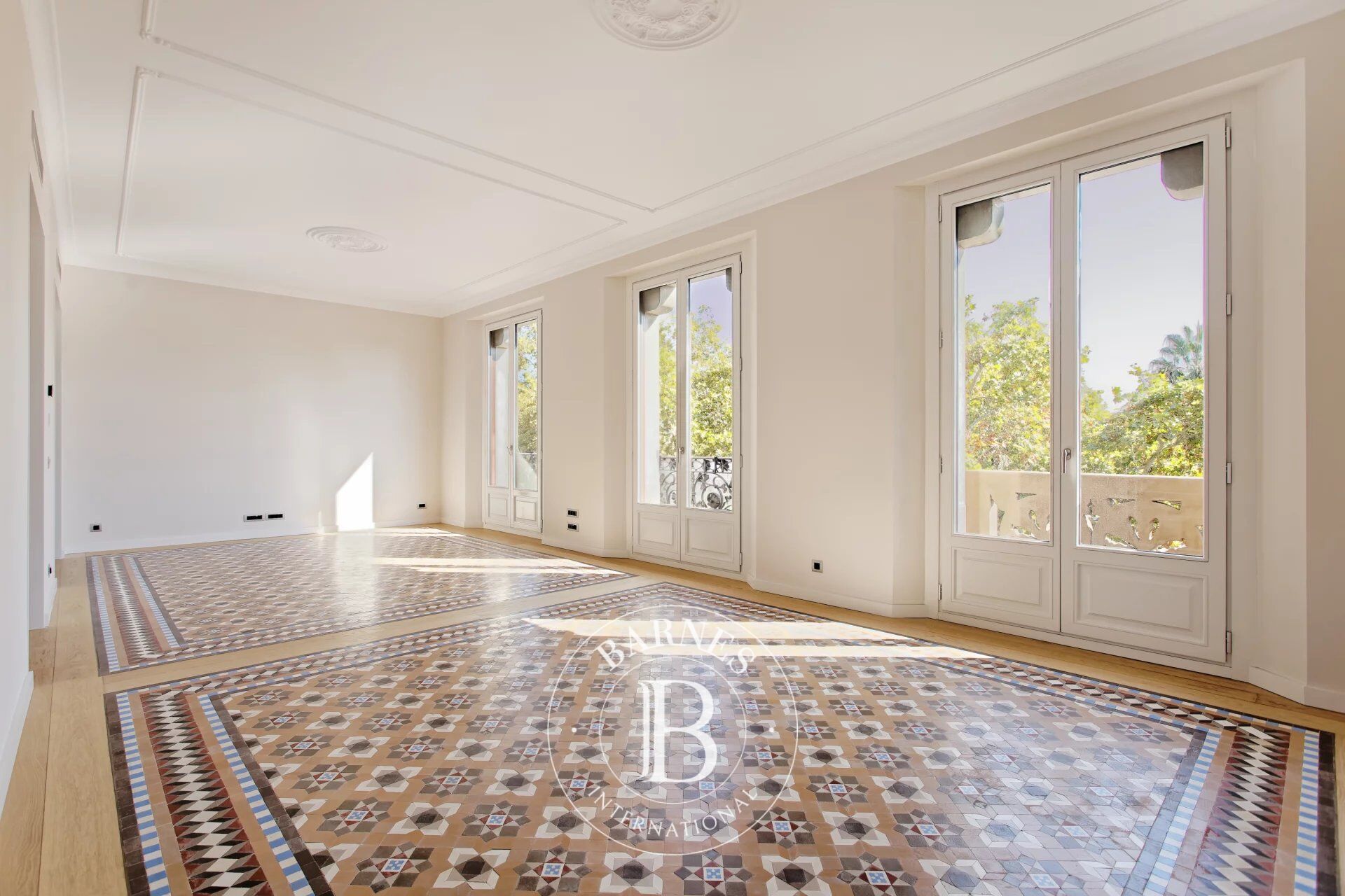 Appartement de nouvelle construction avec balcon en pierre sculptée et vue mer – Port Vell, Barcelone - picture 2