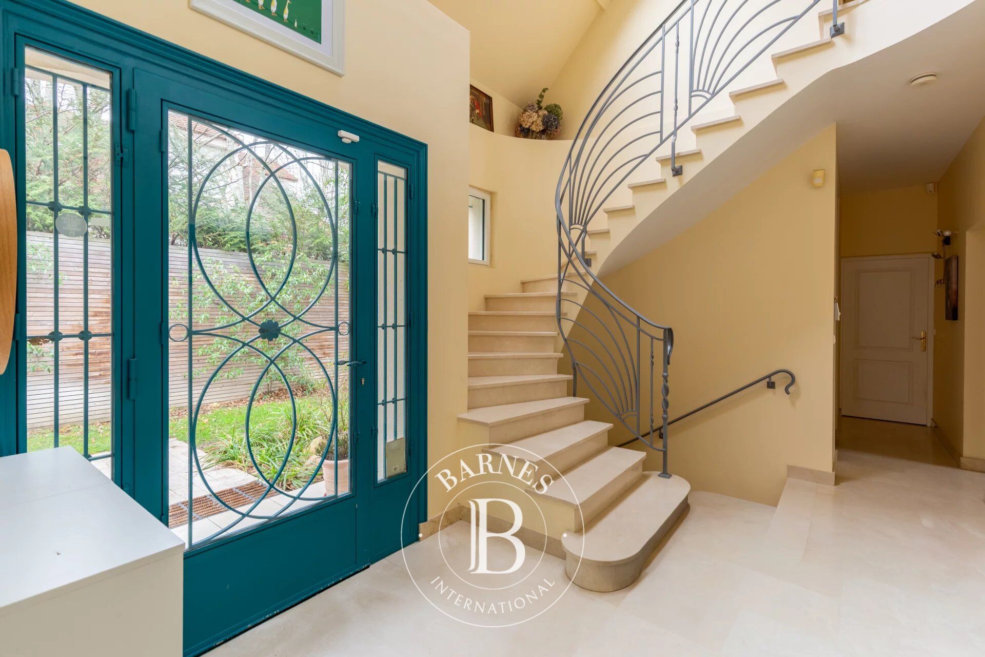 LE VESINET - VILLA CONTEMPORAINE - 5 CHAMBRES - SOUS SOL TOTAL - picture 3