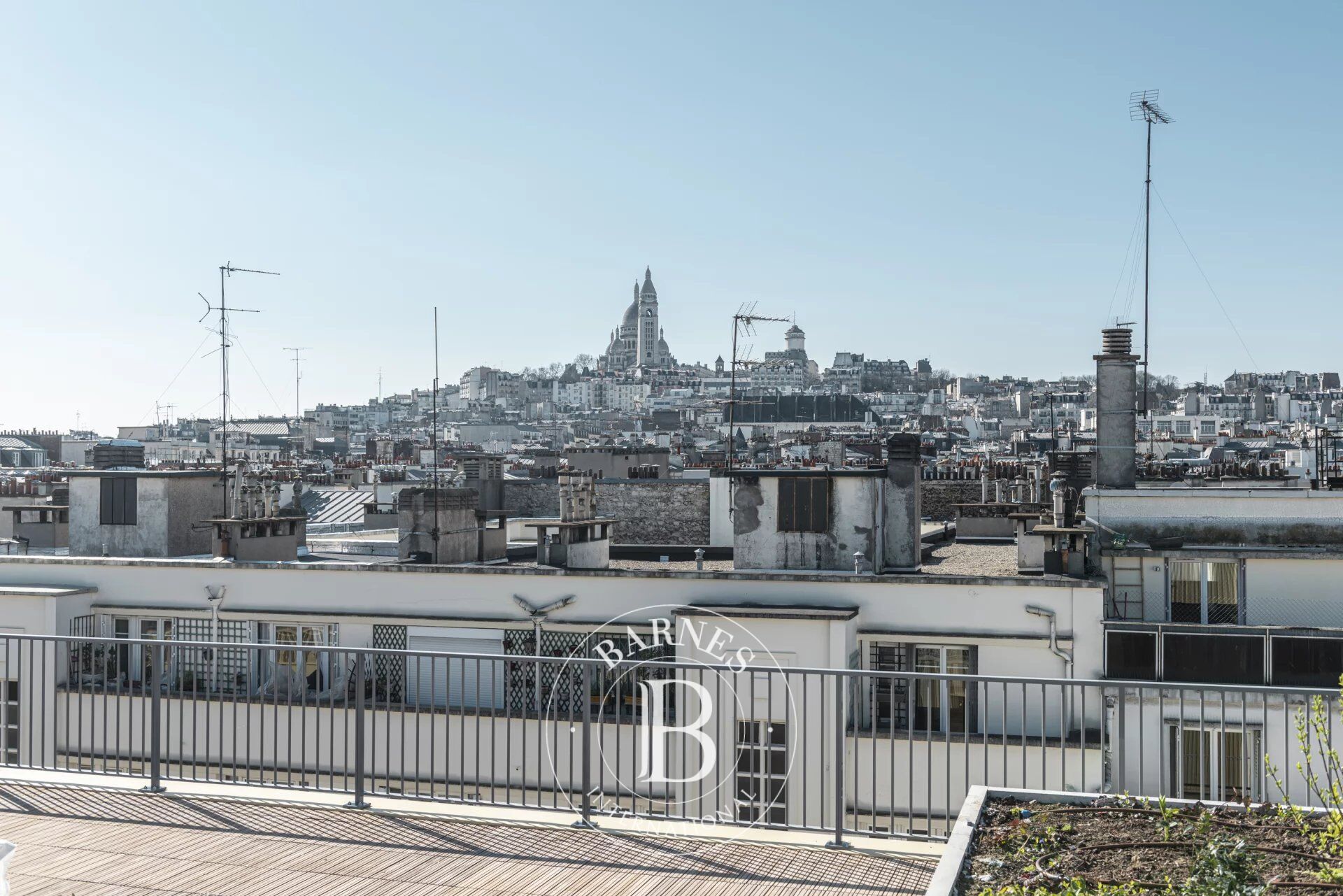 Apartment Paris 18ème - picture 1