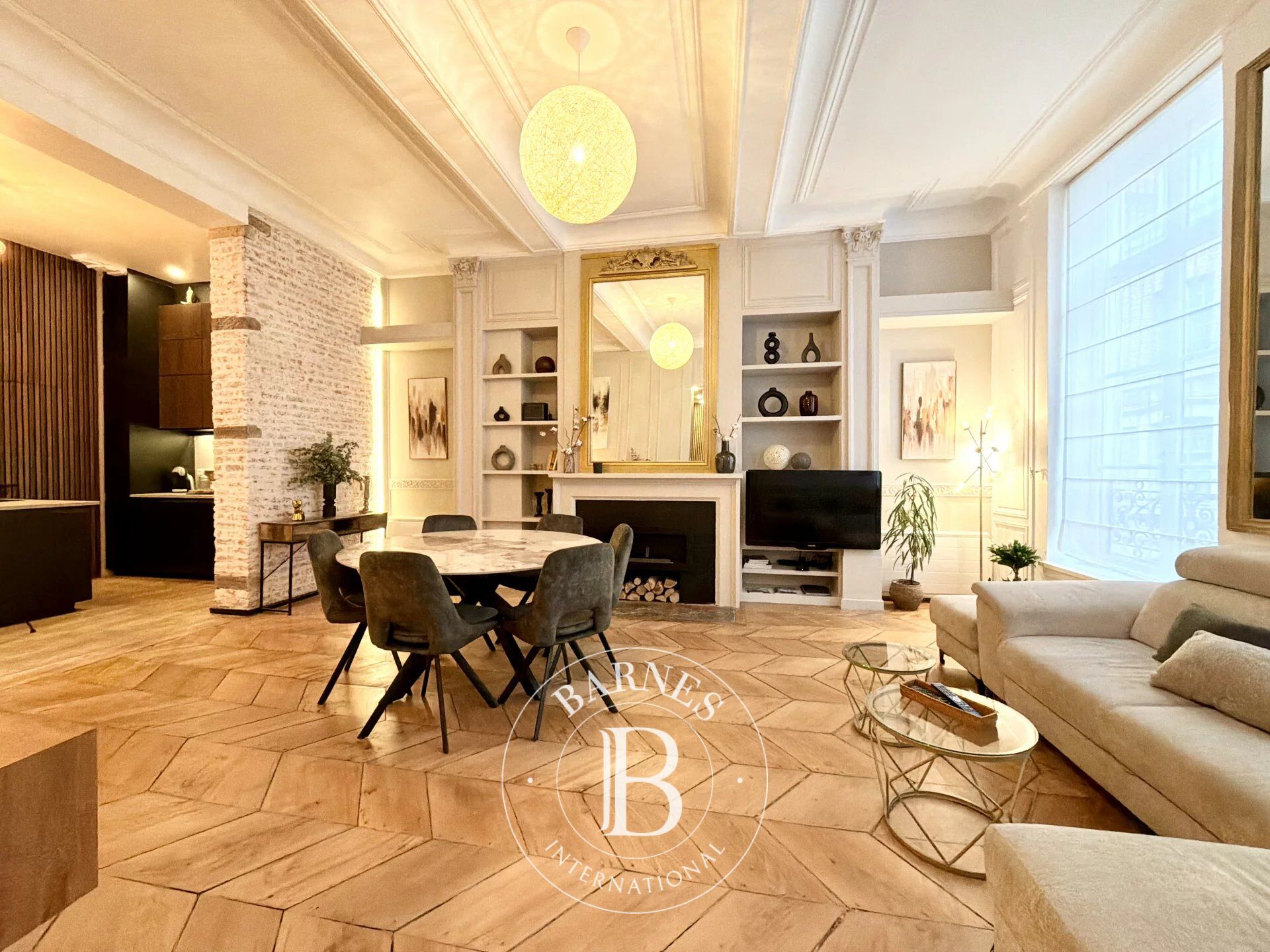 Vieux-Lille - Elegancia, encanto y luminosidad en el corazón del barrio histórico - picture 3