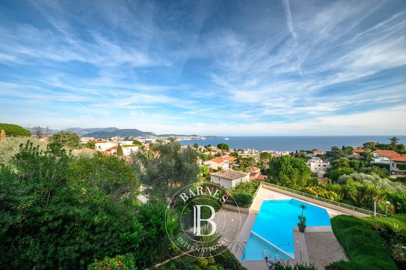 NICE – LA LANTERNE — APPARTEMENT TRAVERSANT AVEC VUES MER & GRANDE TERRASSE