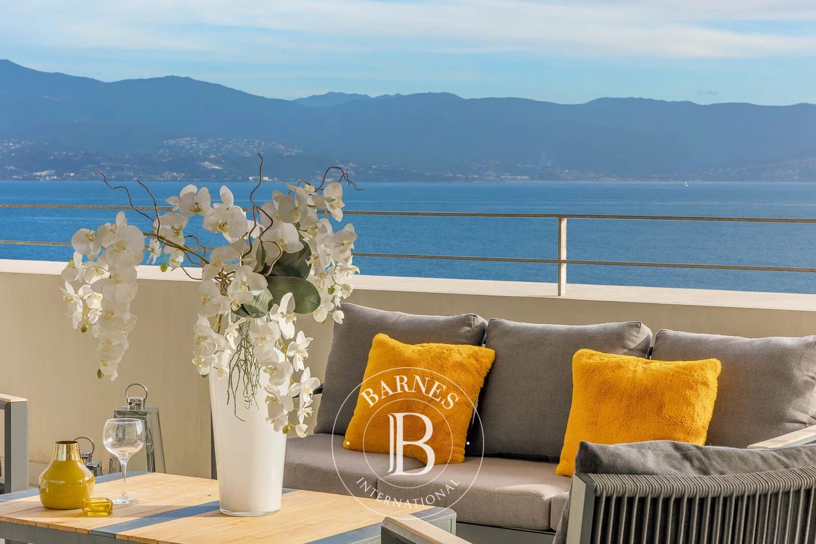 Exclusivité, Ajaccio, Penthouse, 4 chambres, vue mer panoramique, plage à pied - picture 1