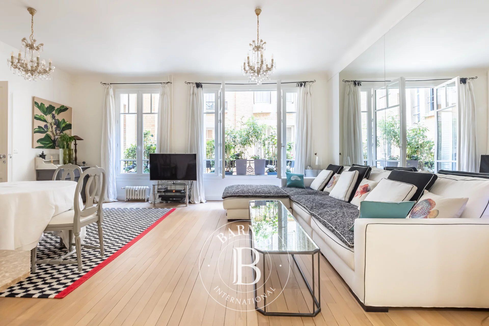 Paris 17 - Courcelles - Appartement 2 chambres - 2ème étage - picture 1