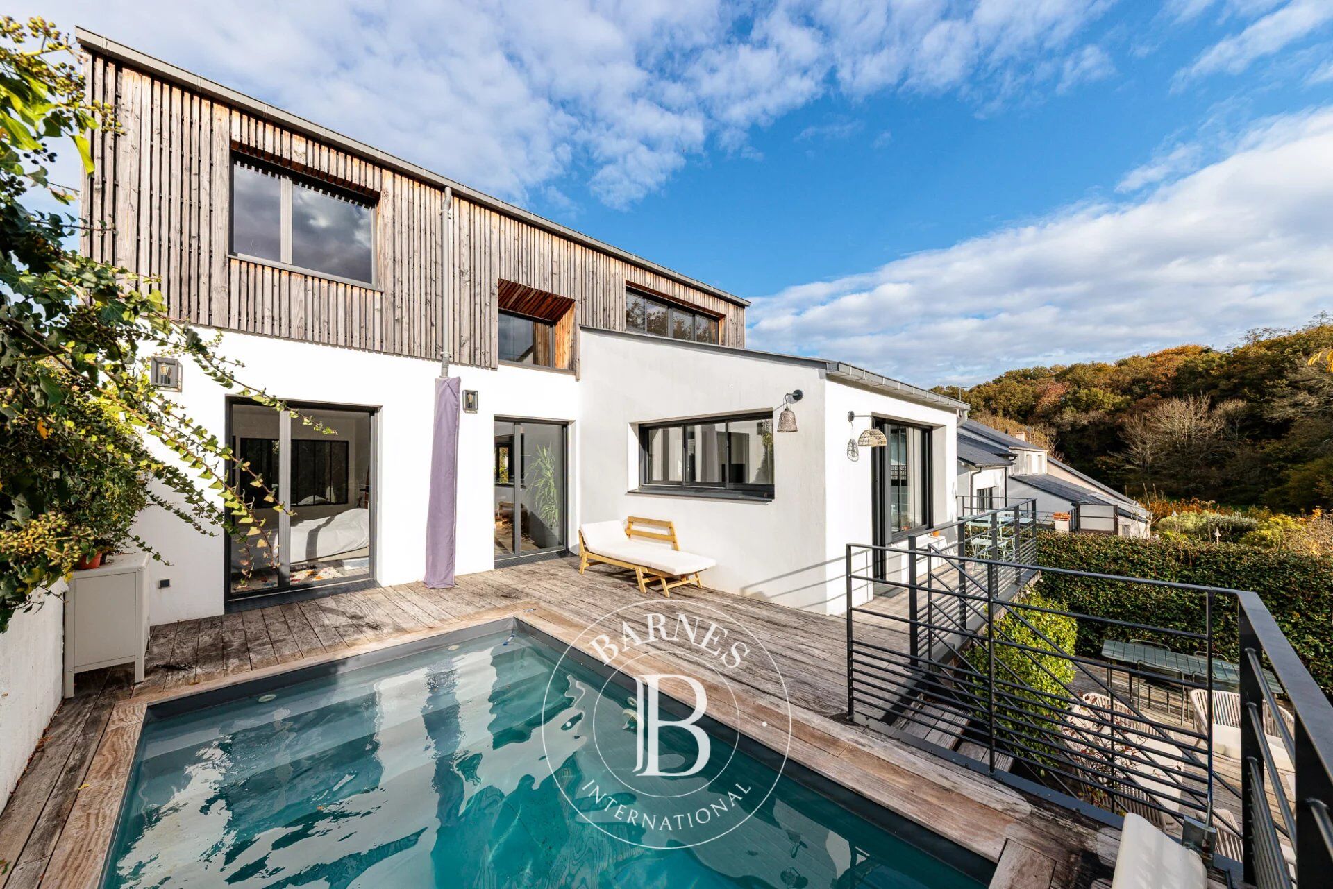 ORVAULT - Maison familiale avec piscine - picture 1