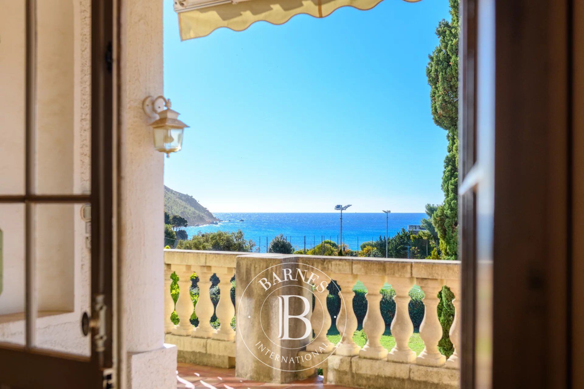 Villa Cassis - picture 2