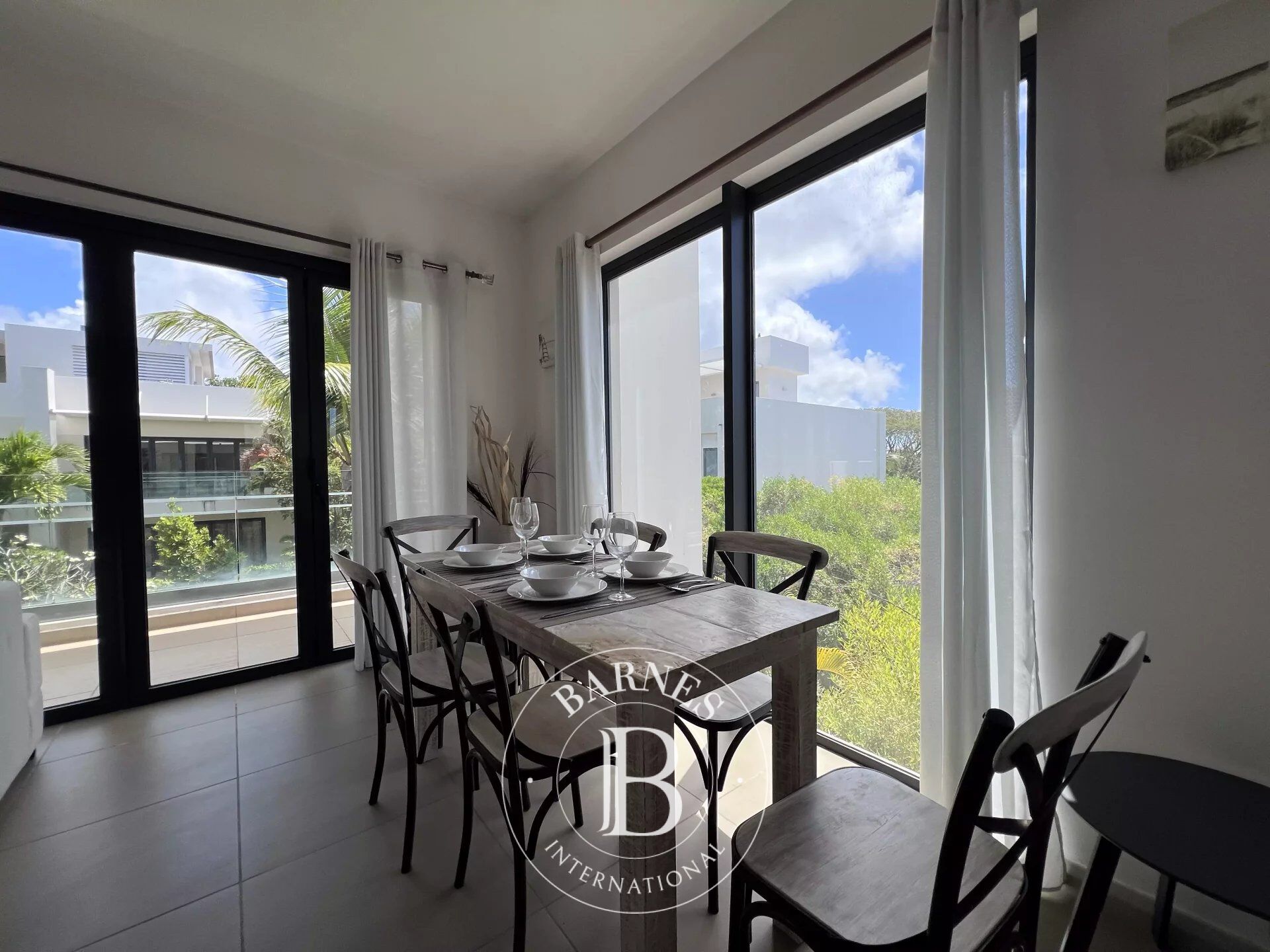 Daire Haute Rive - picture 4