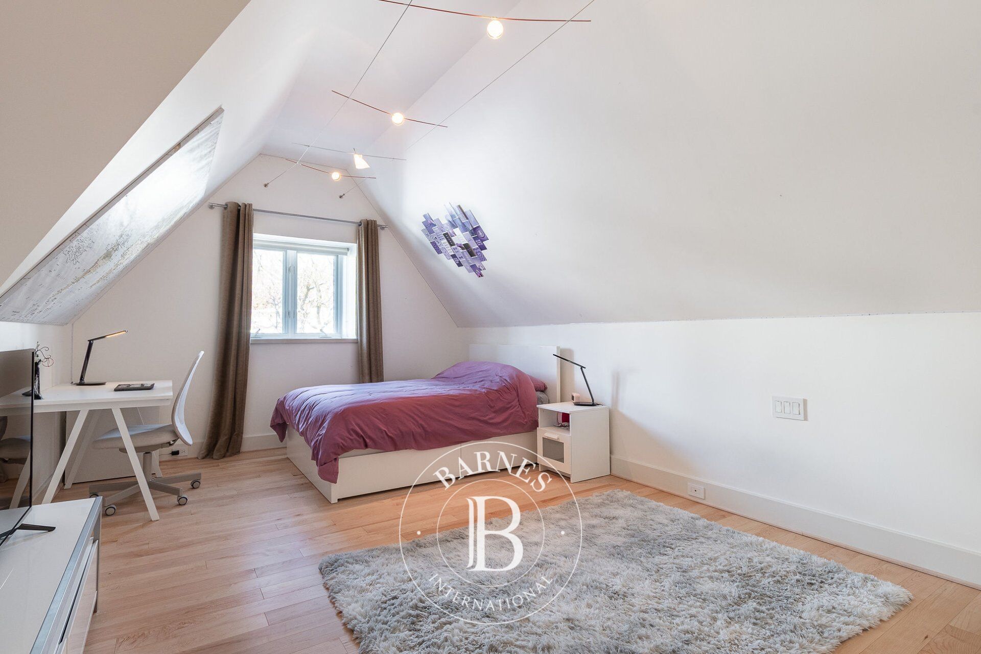 Ev Westmount - picture 31