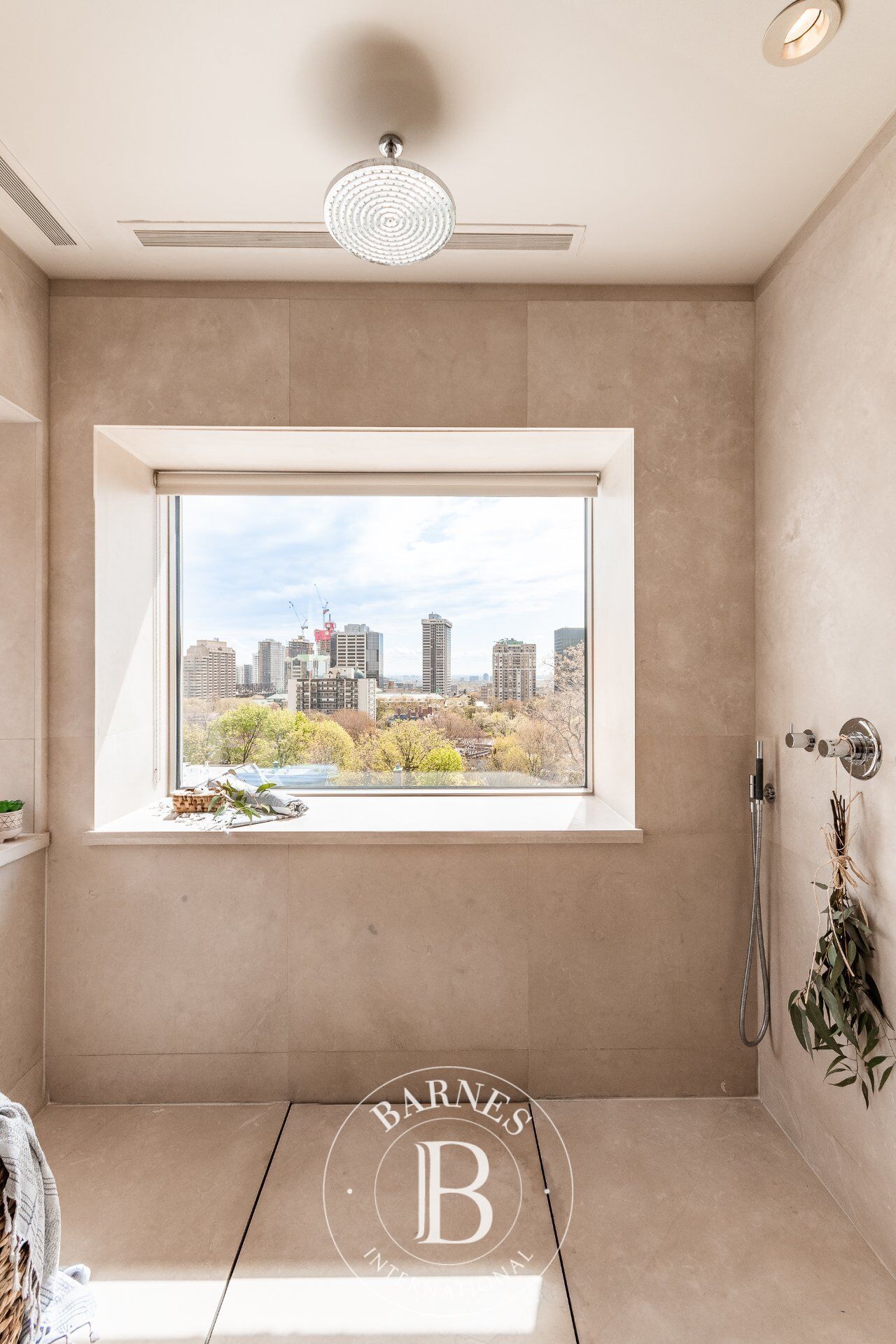 Ev Westmount - picture 29