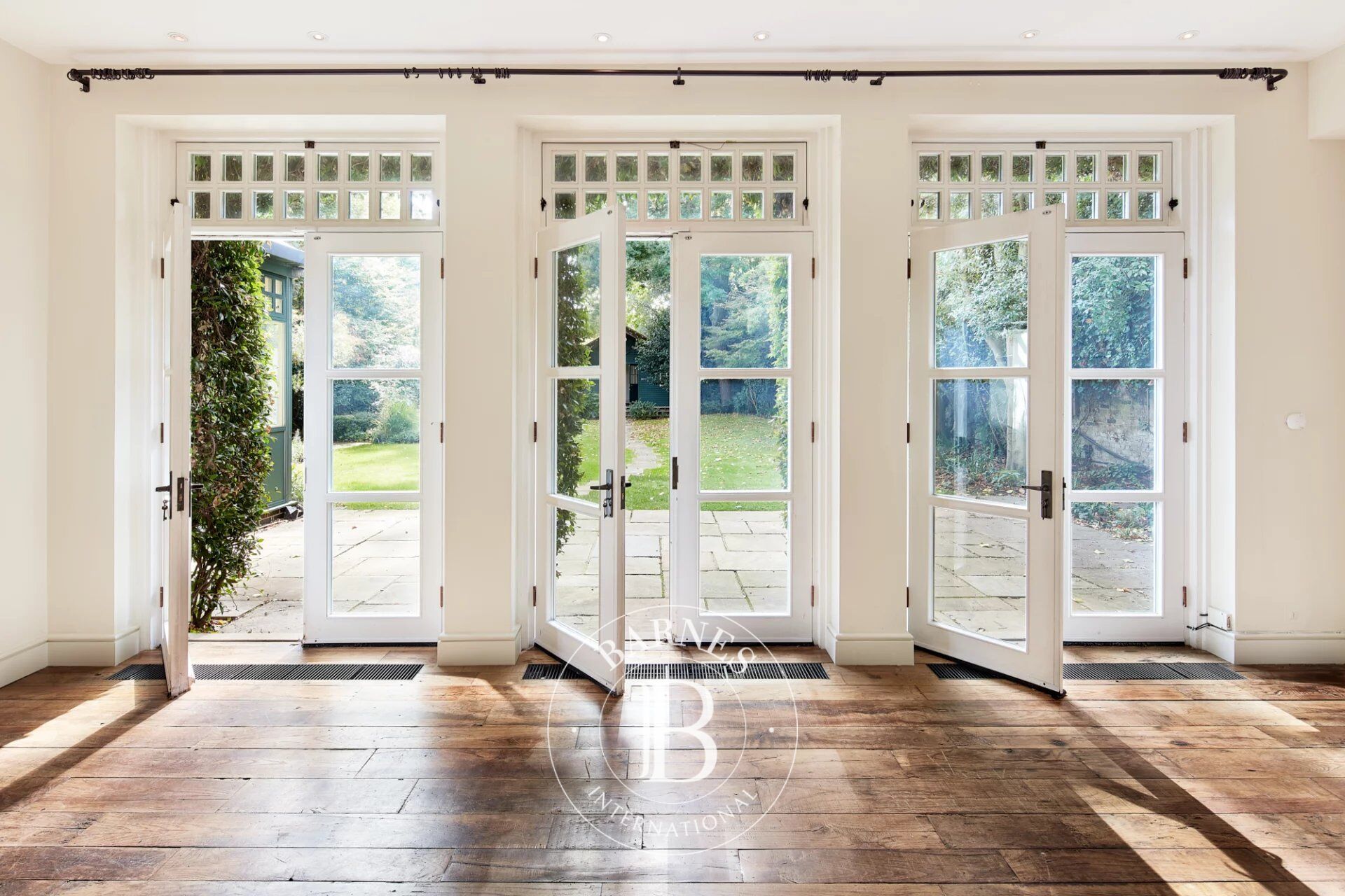 For Rent, Townhouse London - picture 3