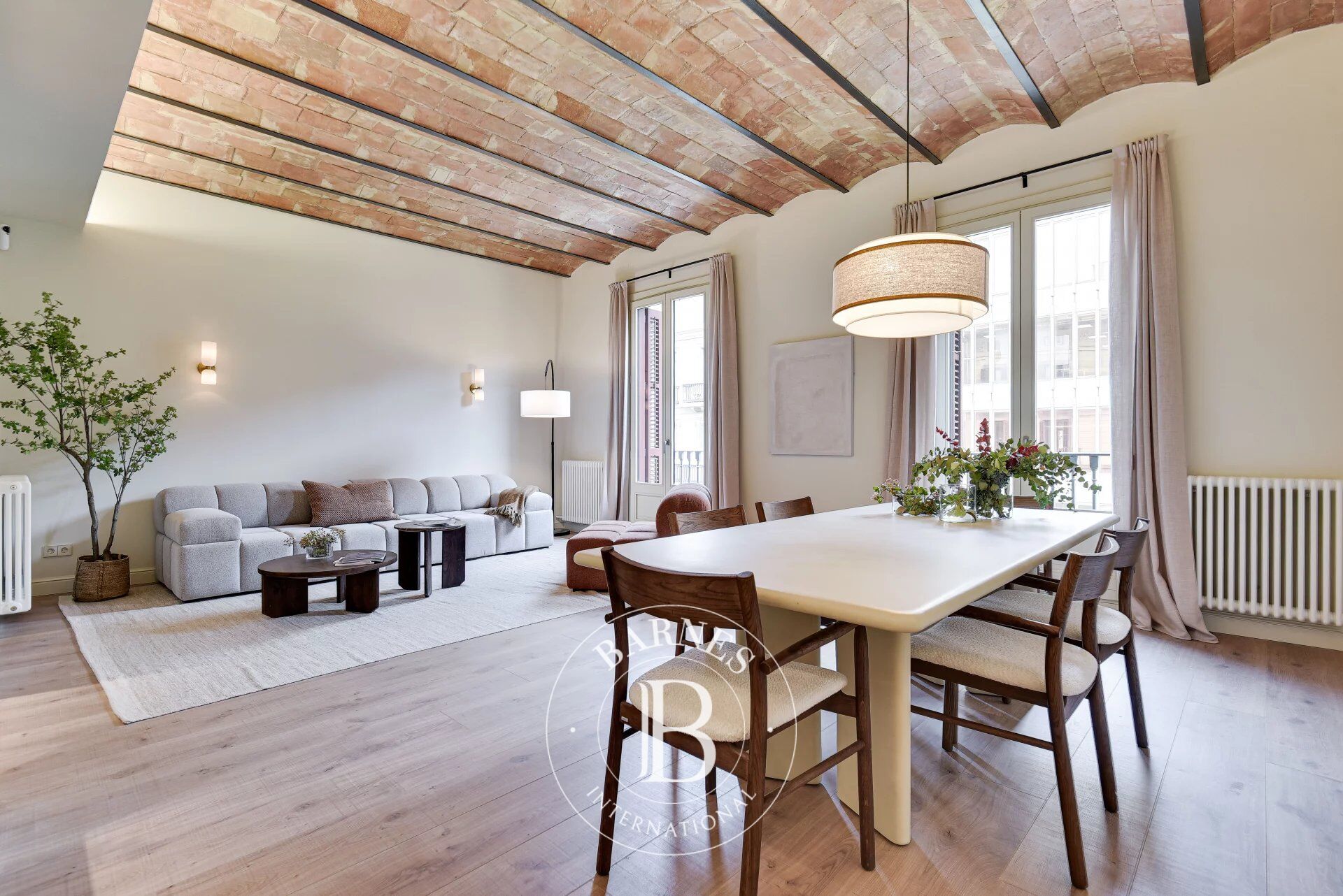 Vivre au Quadrat d’Or : élégance, histoire et modernité - picture 3