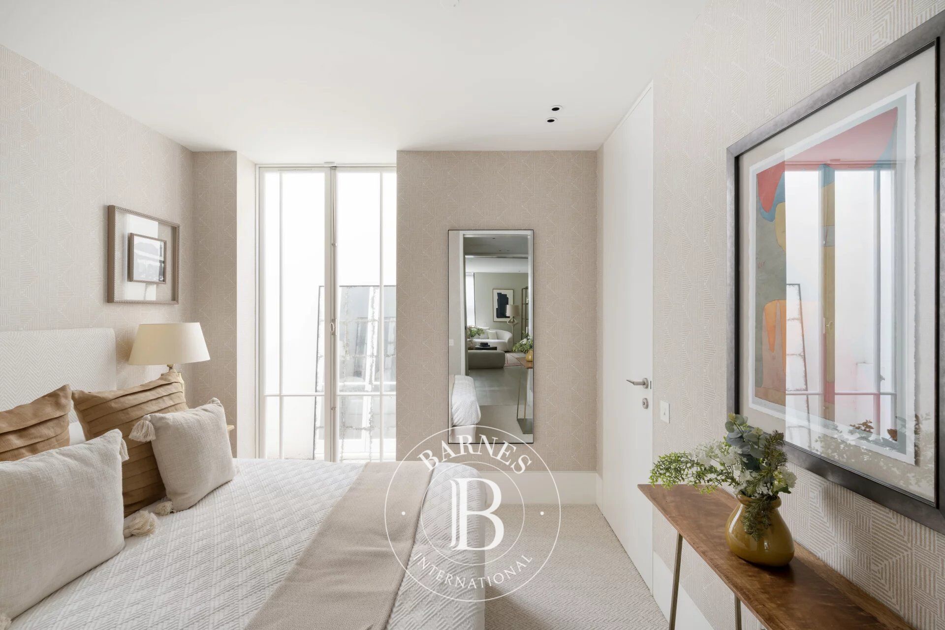 Ev London - picture 11