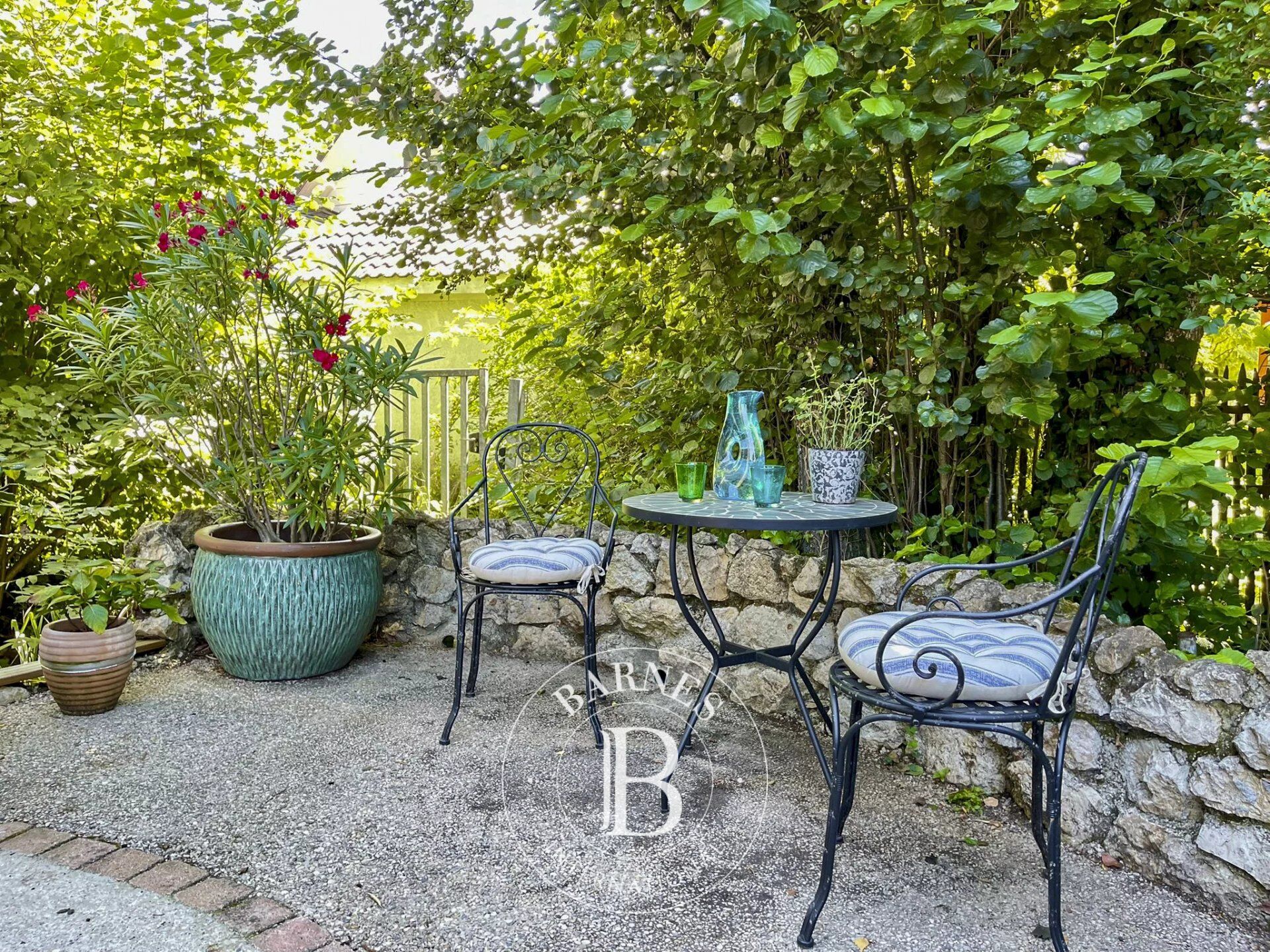 Köy evi Prévessin-Moëns