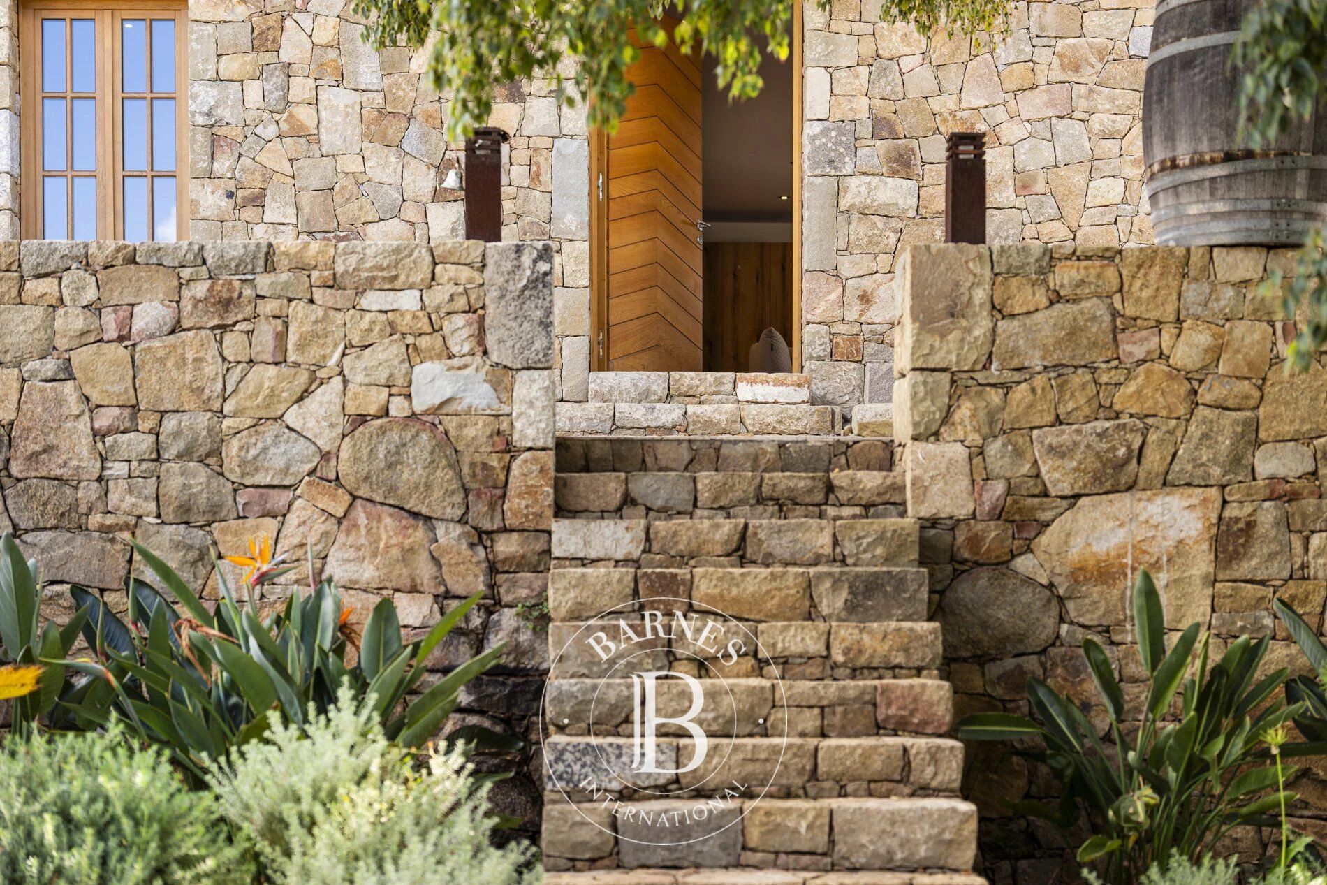 Ajaccio, Salario, Villa de standing en pierre , 4 suites, vue panoramique, Piscine - picture 2