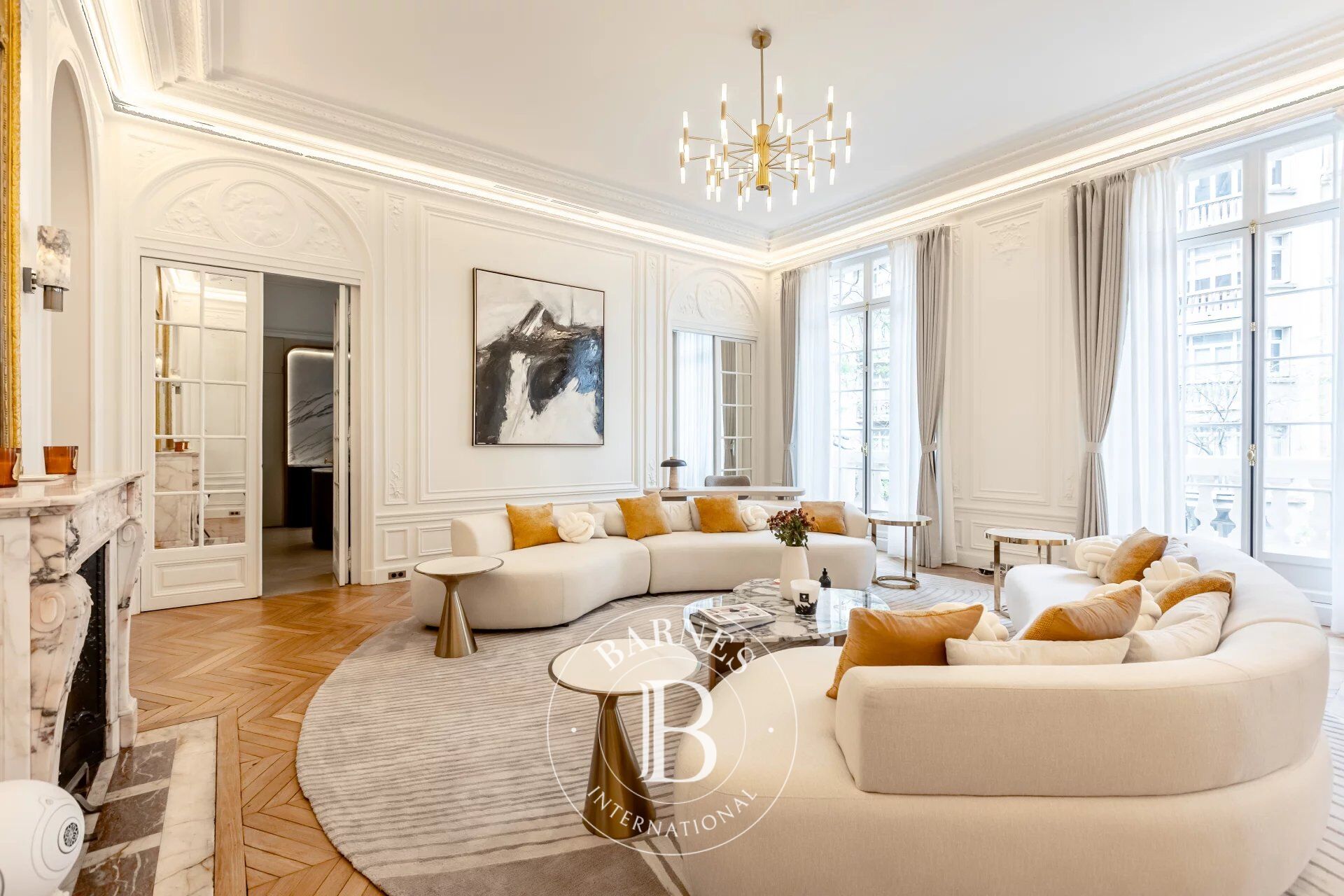 PARIS 16 - APARTMENT - 4/5 BEDROOMS - picture 3