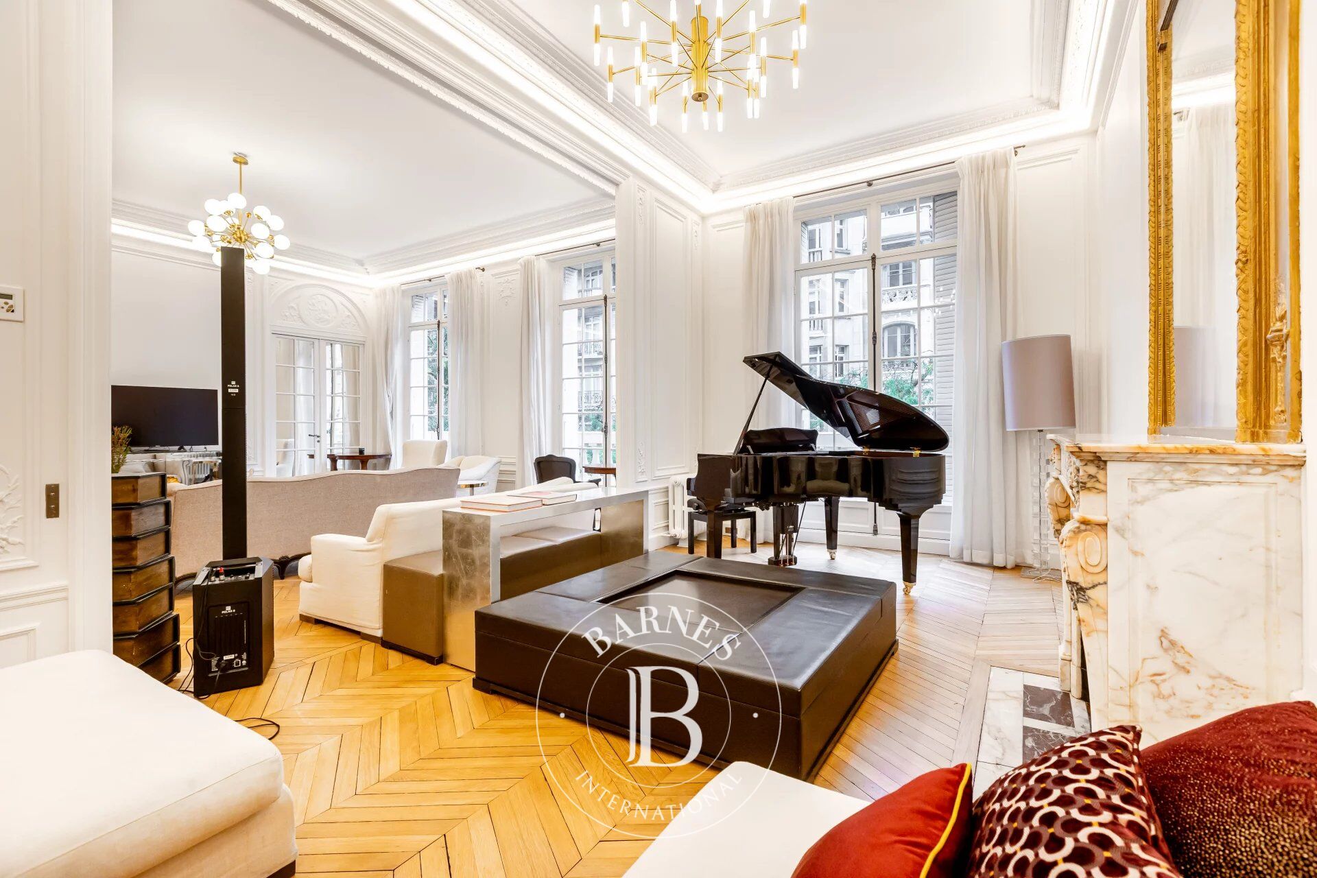 For Rent Apartment | Paris 16ème - picture 5