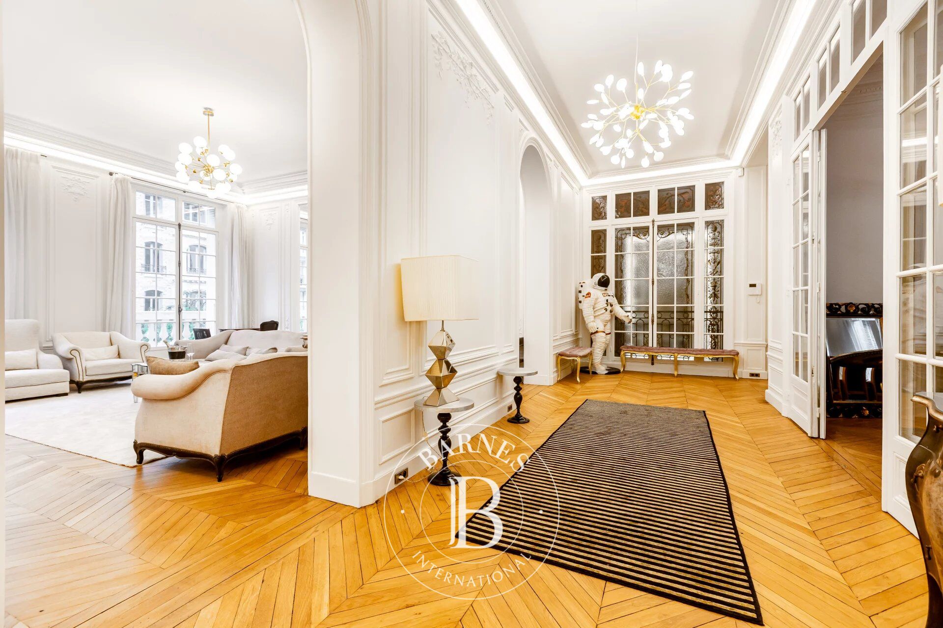 For Rent Apartment | Paris 16ème - picture 8