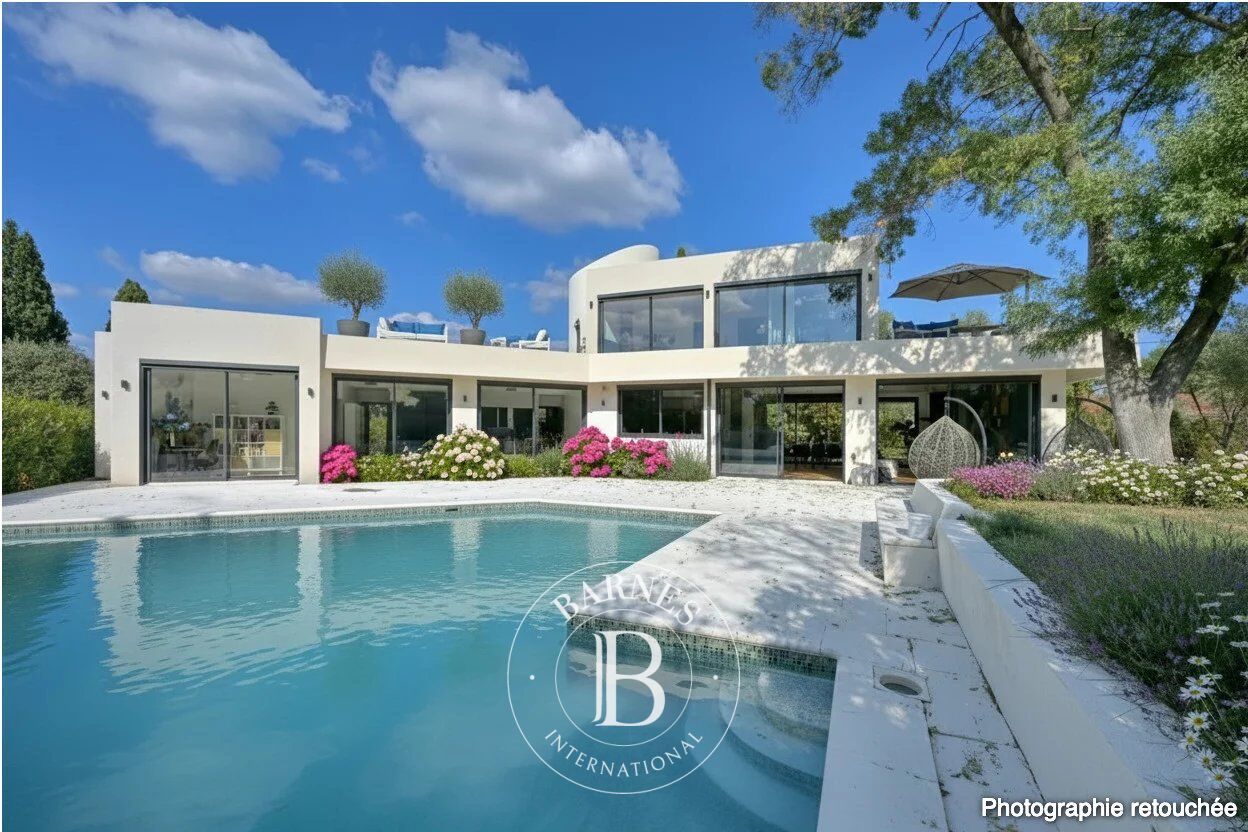 Exclusivité - Montpellier - Plan des Quatre Seigneurs - Maison d'architecte de 210 m² - 1730 m² de terrain - picture 1