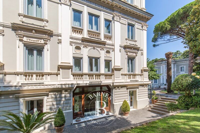 Venta, Hotel Frascati - picture 1