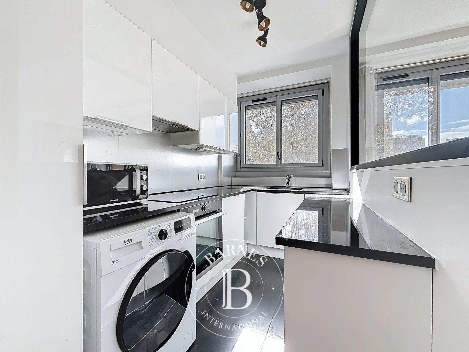 Le service location de la Maison BARNES vous présente ce bien : - picture 2