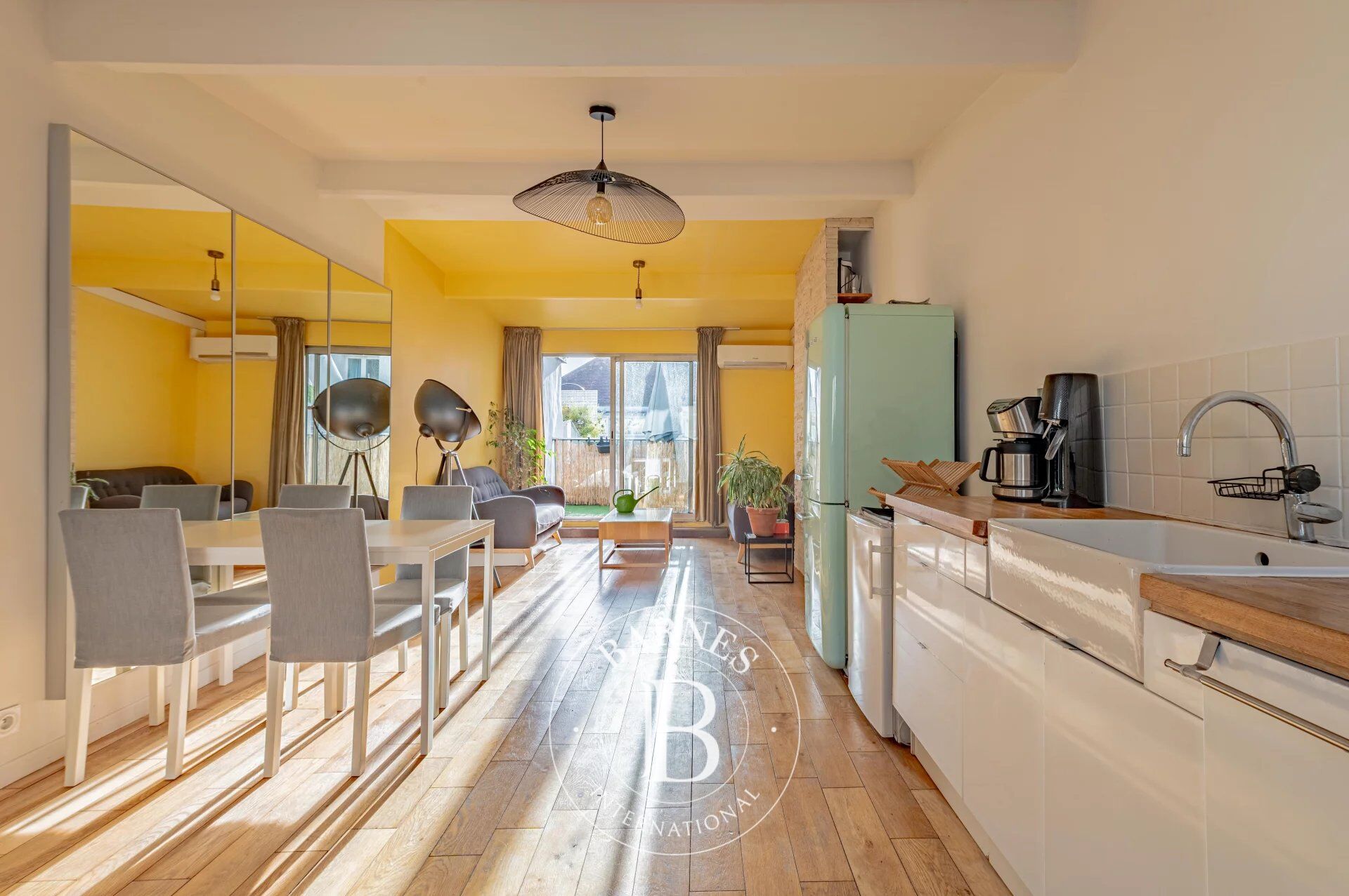 Paris 5th arrondissement – Sorbonne – Top floor duplex with terrace - picture 2