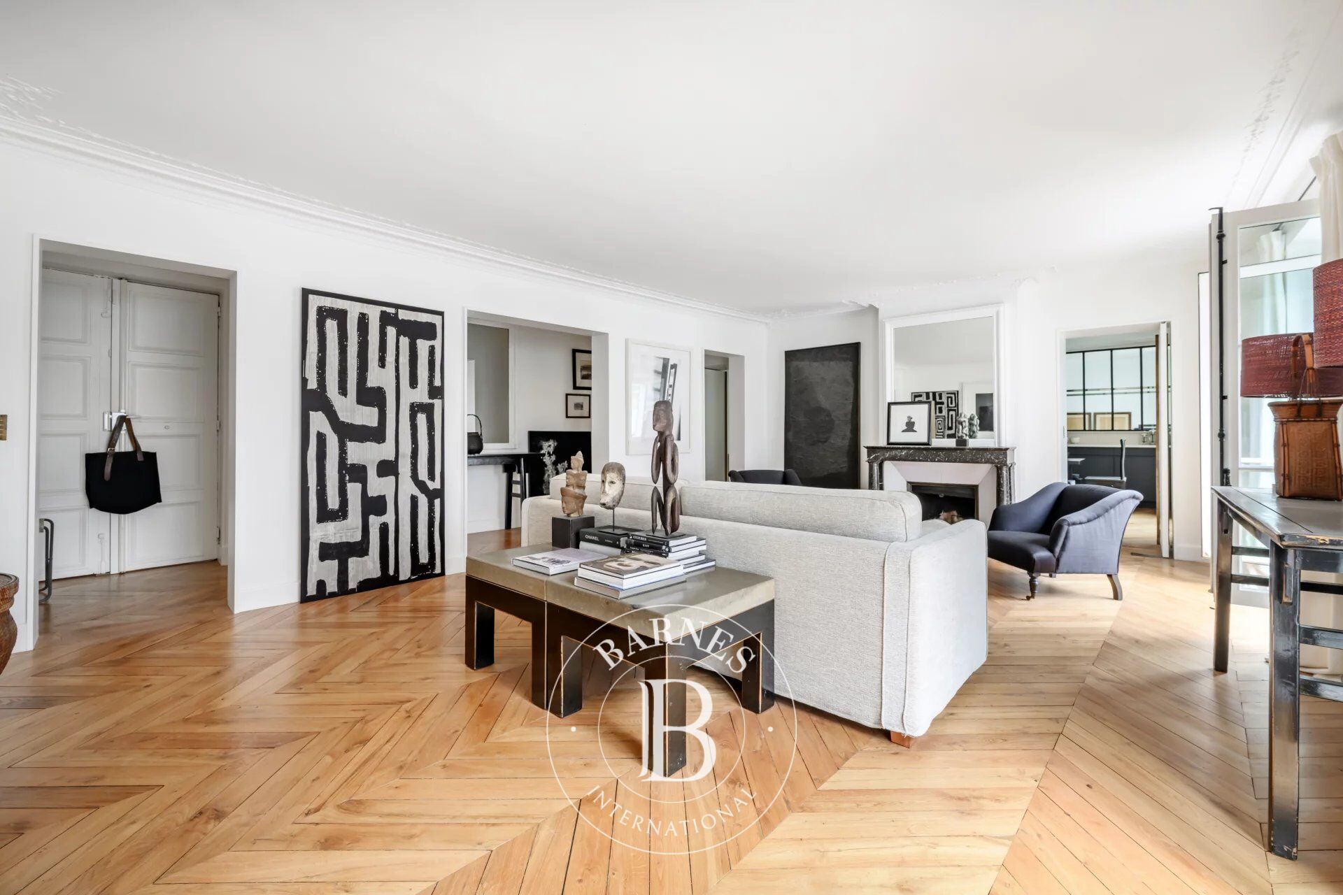 Paris 1er - Tuileries Place Vendôme - 4ème étage - 3 chambres (4 possibles)- Balcon filant - picture 3