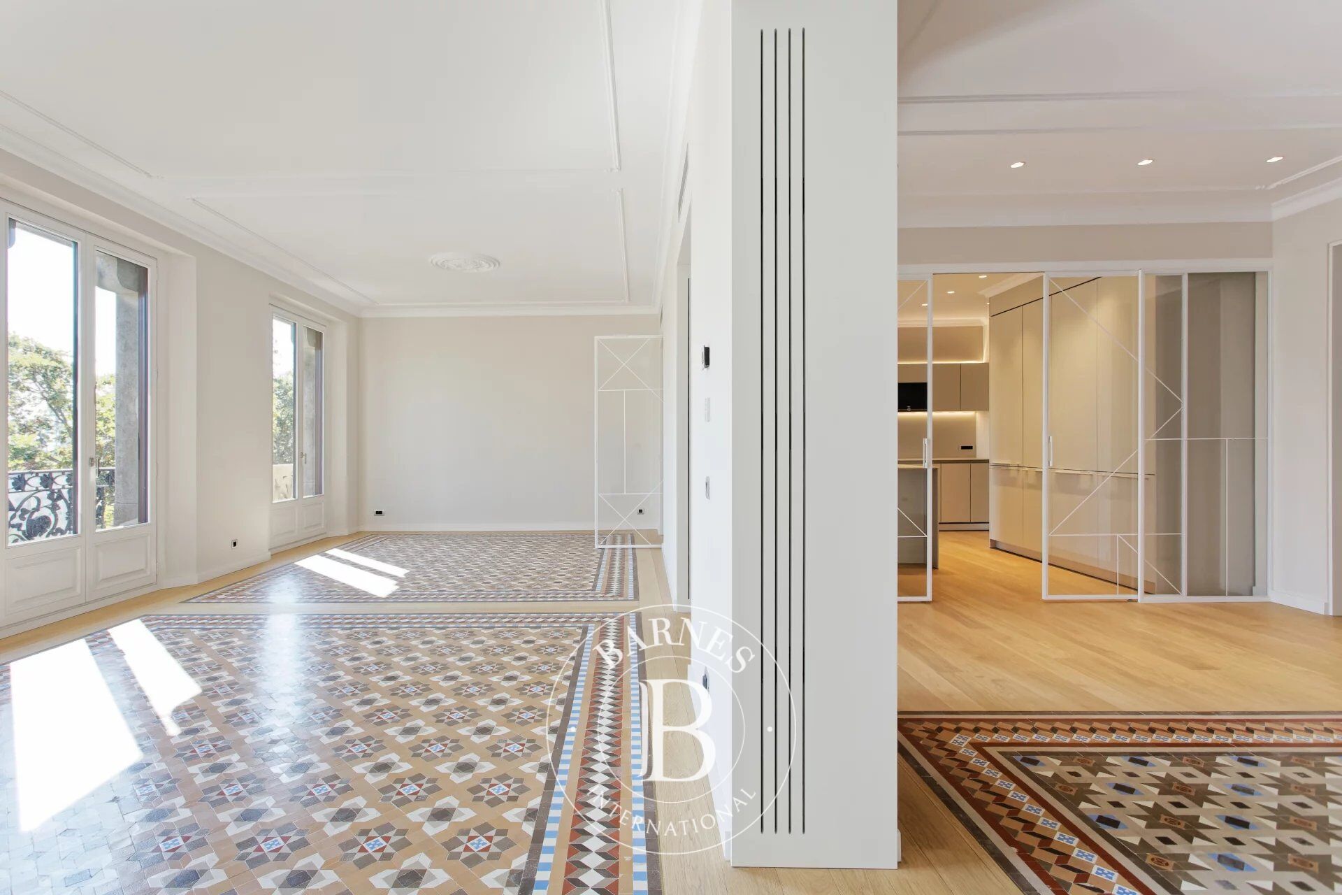 Appartement de nouvelle construction avec balcon en pierre sculptée et vue mer – Port Vell, Barcelone - picture 3