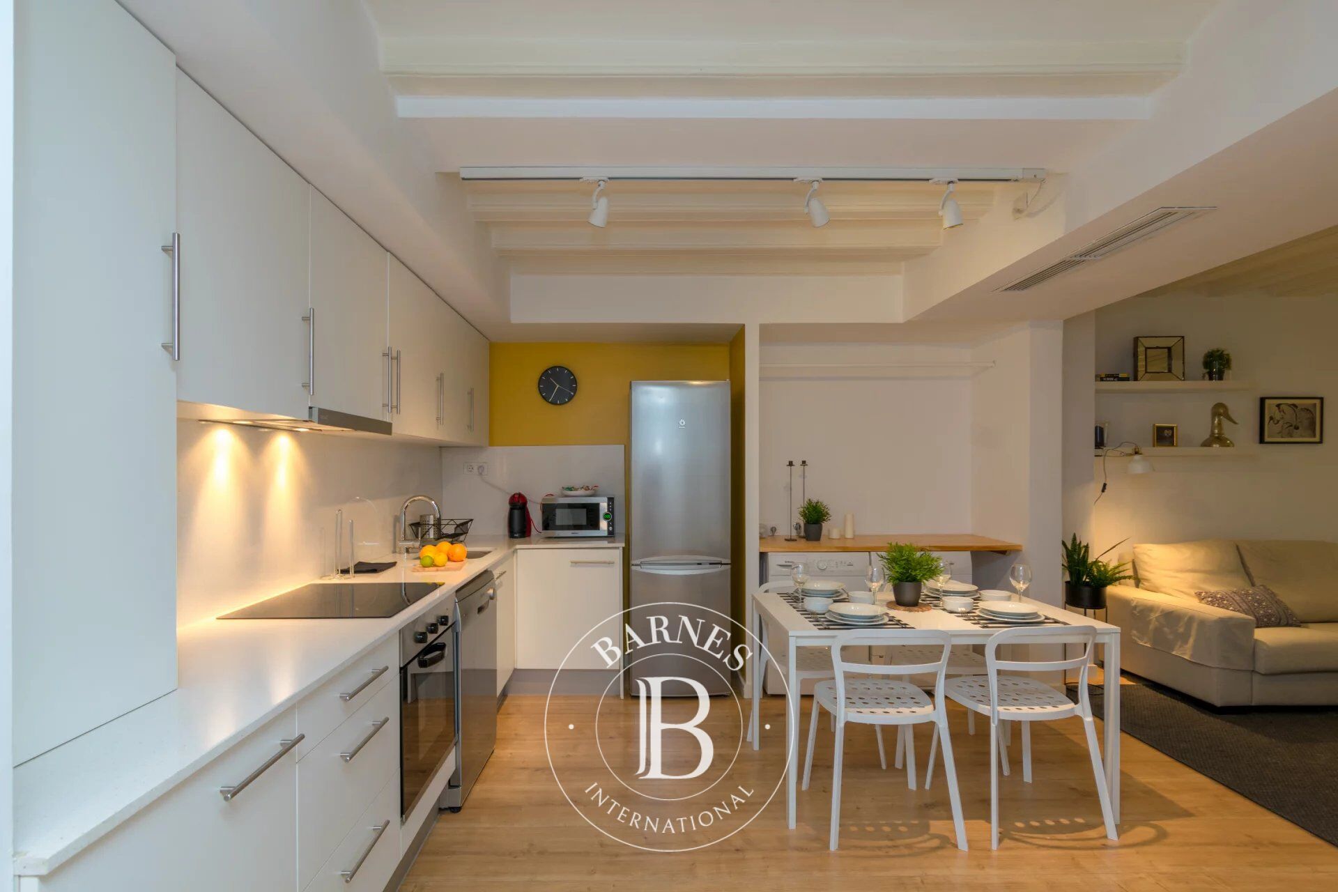 Vivir en un edificio histórico junto al Port Vell - picture 2