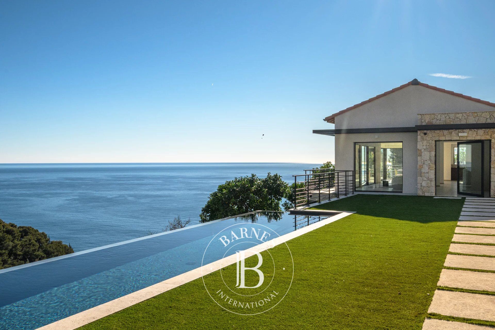 Villa Roquebrune-Cap-Martin - picture 1