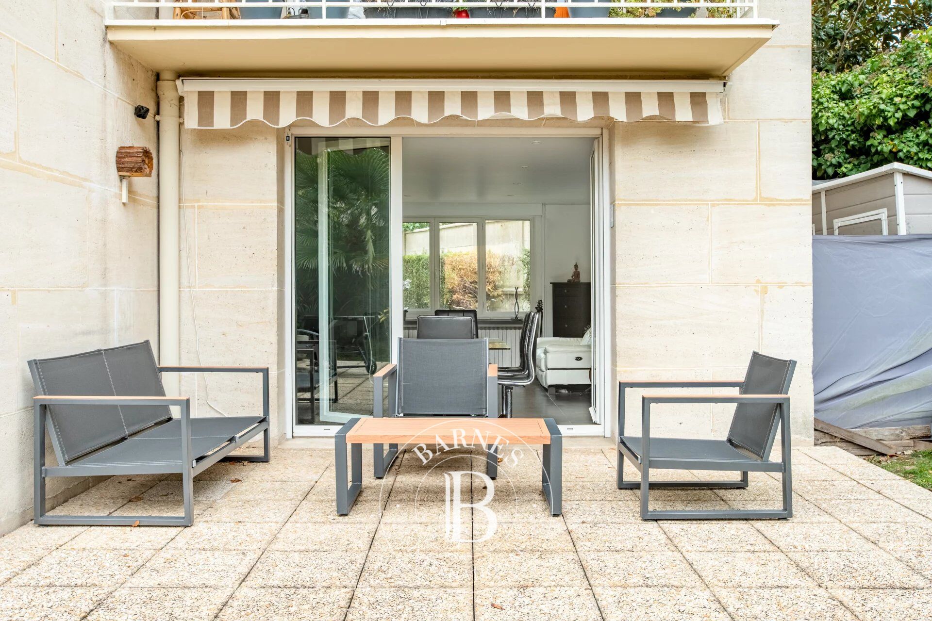 EXLUSIVITE BARNES - Saint Germain en Laye centre - JARDIN - 2 chambres - Ascenseur, Parking et Cave - picture 2