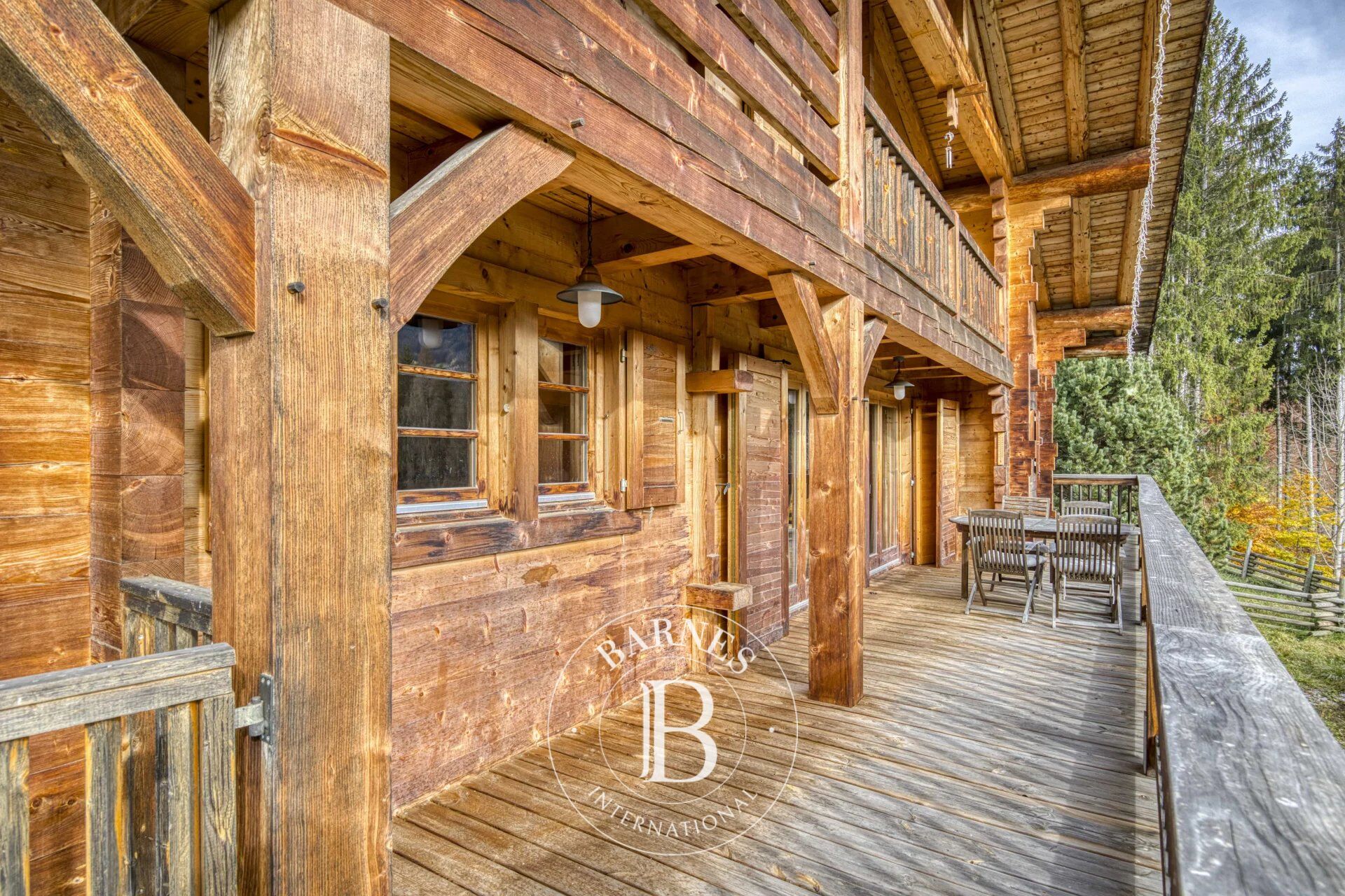 BARNES ARAVIS SAINT-JEAN-DE-SIXT– FAMILY CHALET IN A PEACEFUL SETTING - picture 2