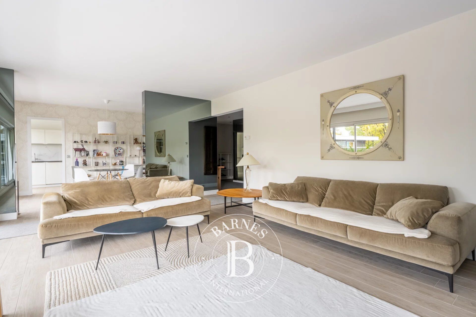 Le Chesnay - Parc de Rocquencourt - Magnificent 114m² (1,227 sq ft) apartment - 2 bedrooms - 42m² (452 sq ft) terrace - Renovated in 2022 - picture 1