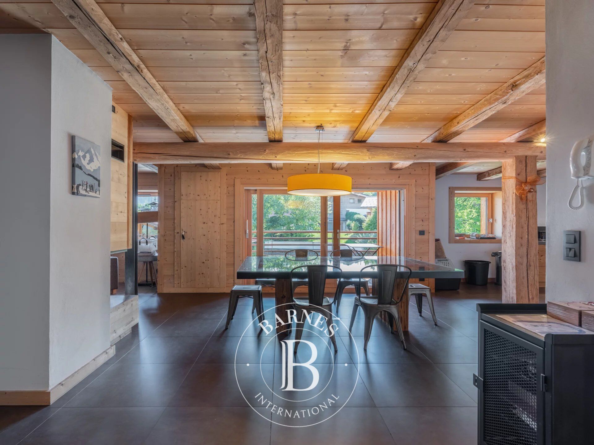 APPARTEMENT FAMILIAL - VUE MONT-BLANC - CENTRE VILLAGE A PIED - picture 2