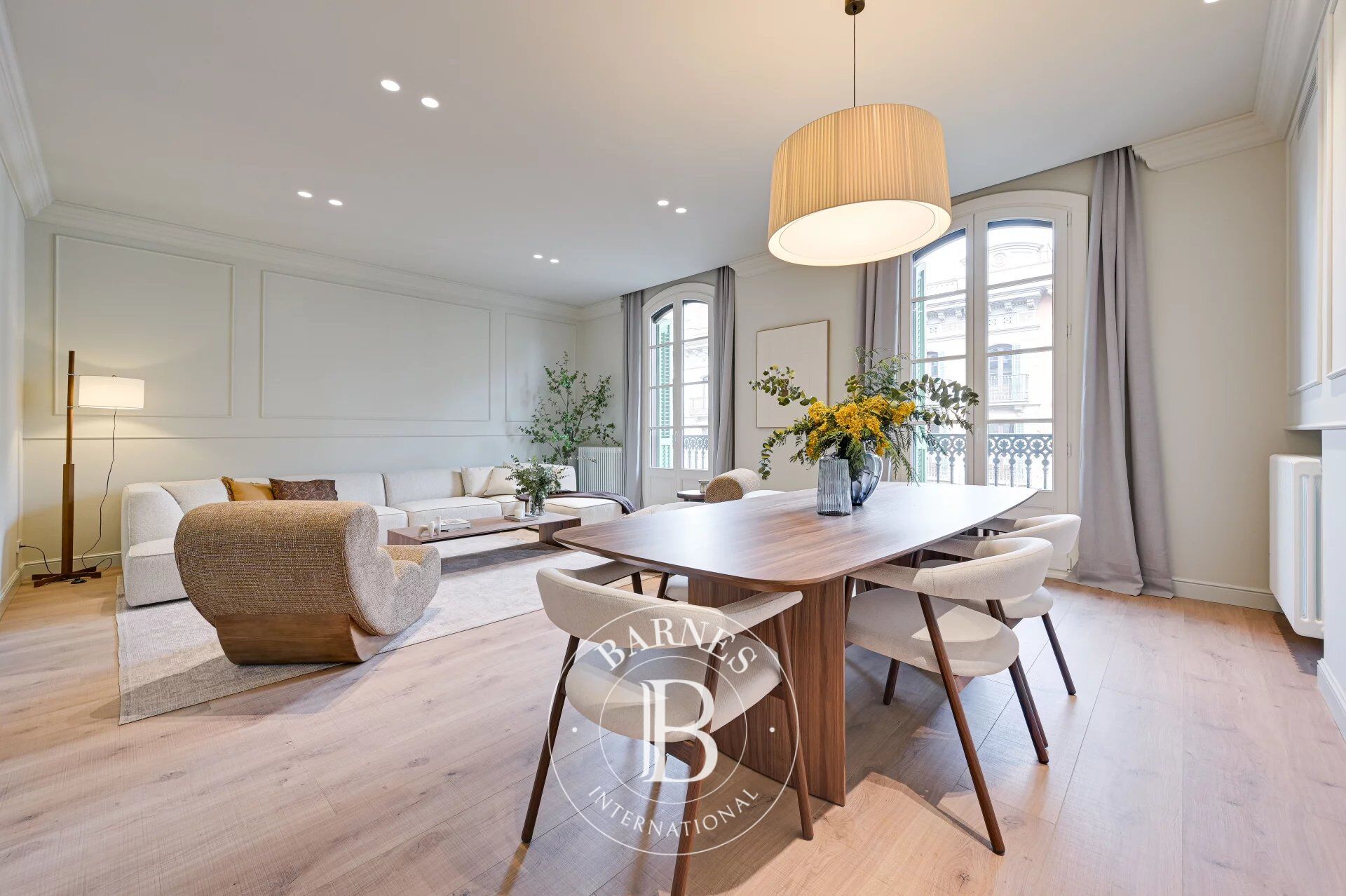 Elegancia y Modernismo en el corazón de Barcelona - picture 3