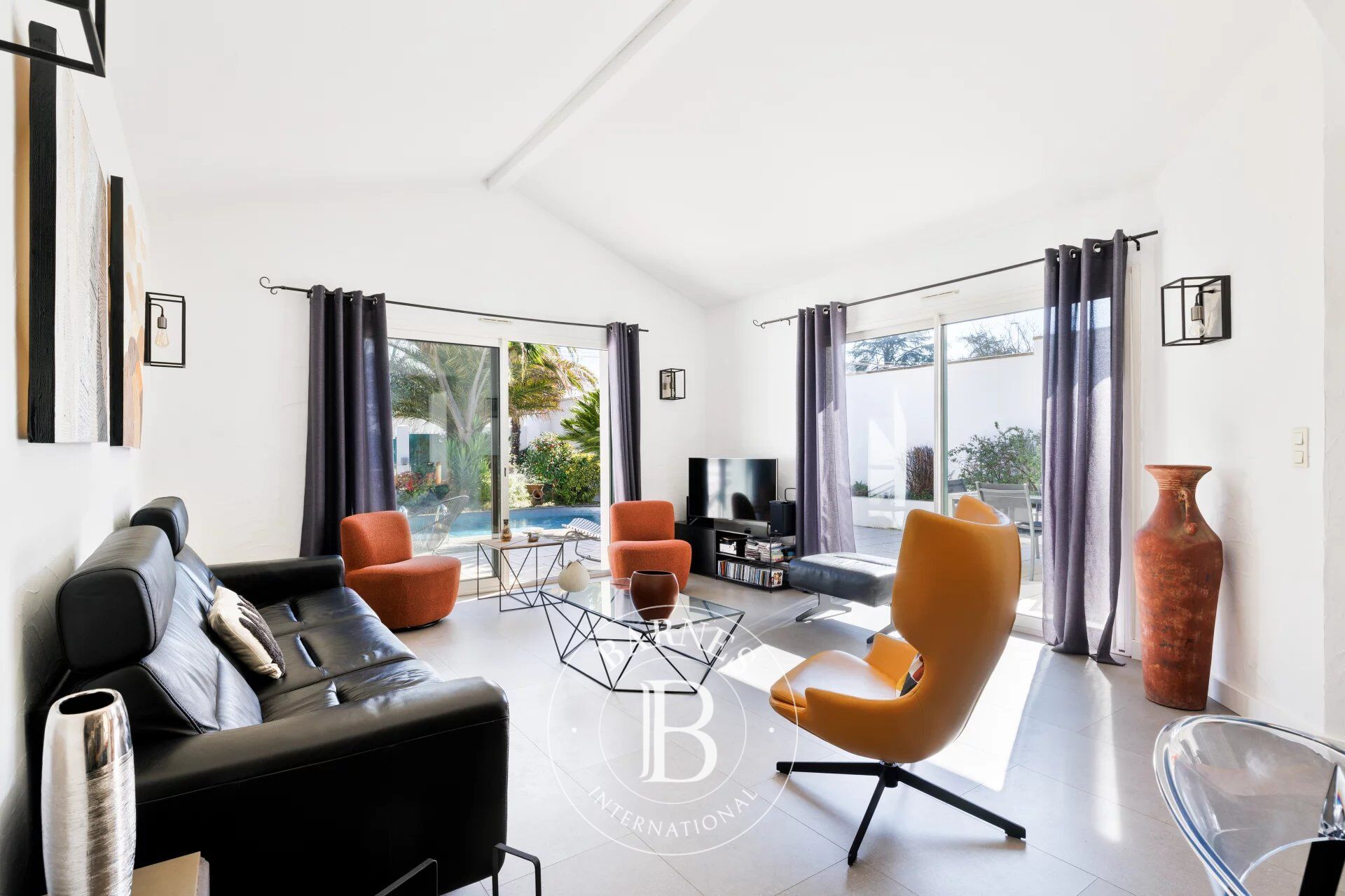 BAYONNE CENTRE-VILLE, MAISON CONTEMPORAINE AVEC PISCINE - picture 3