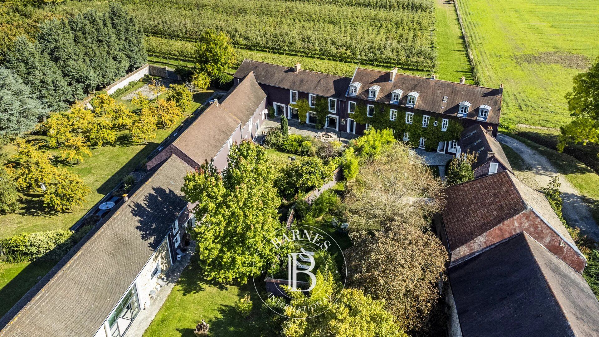 Orgeval - Domaine d'exception - 2280  m²  - terrain 3.8 ha - à 30 minutes de Paris - picture 1