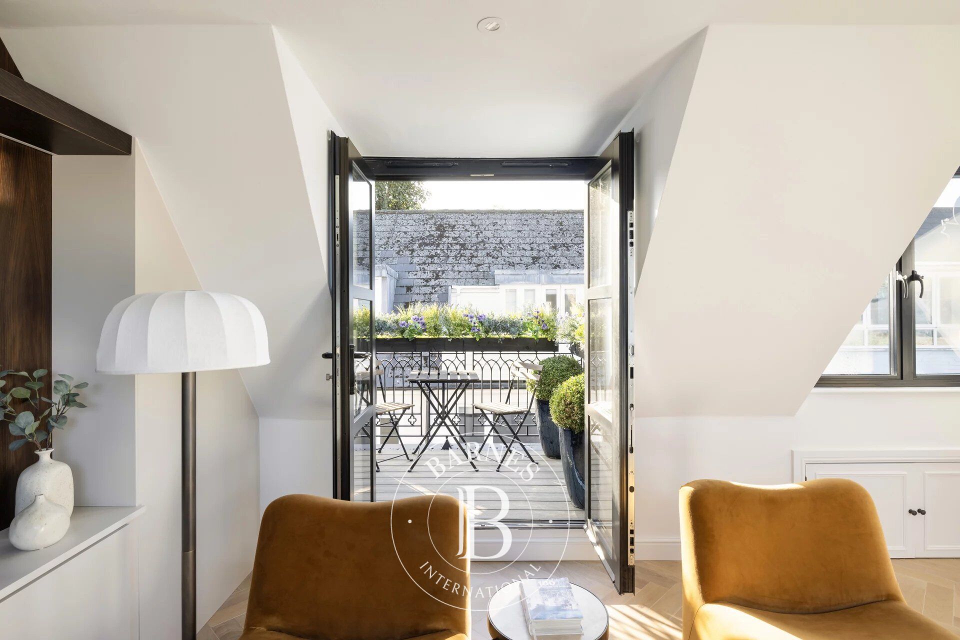 Ev London - picture 9