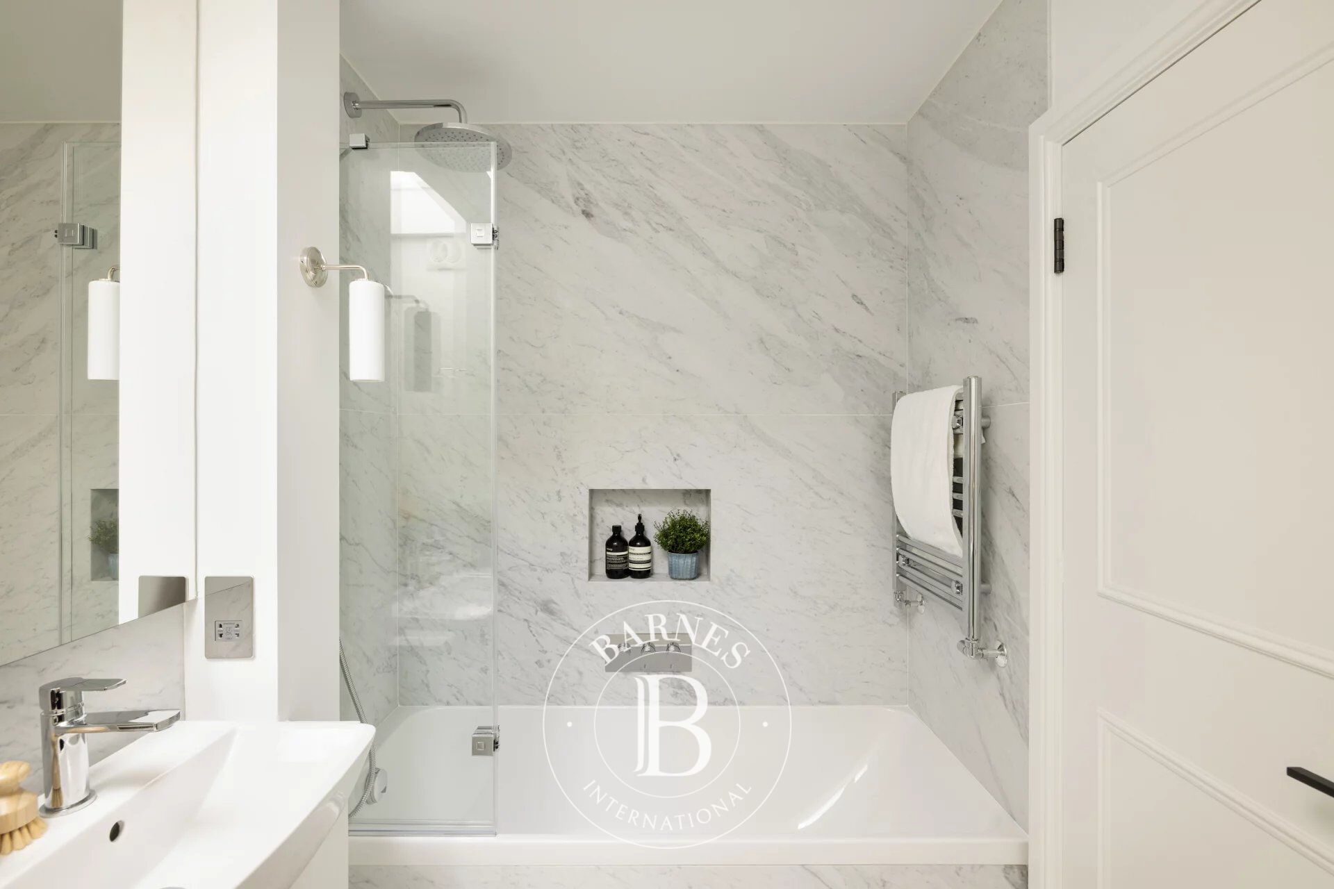 Ev London - picture 11