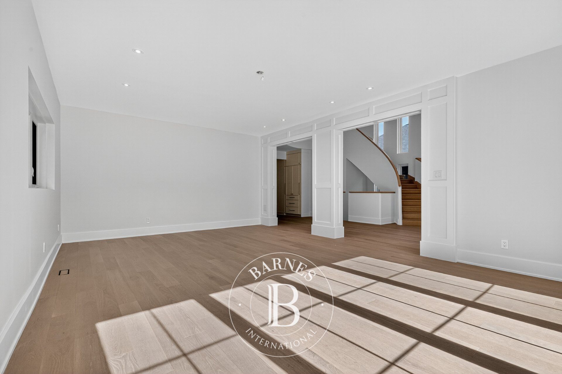 Ev Hampstead - picture 6