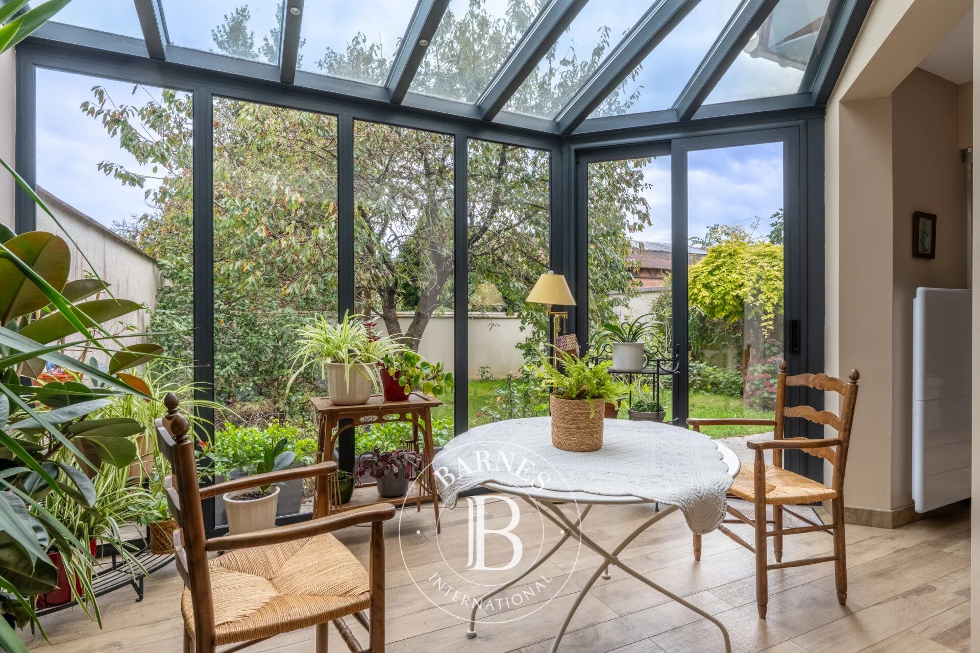 Le Chesnay/Bas Plateau - Superbe maison de 165 m² -  5 chambres - jardin - 4 places de stationnement - picture 1