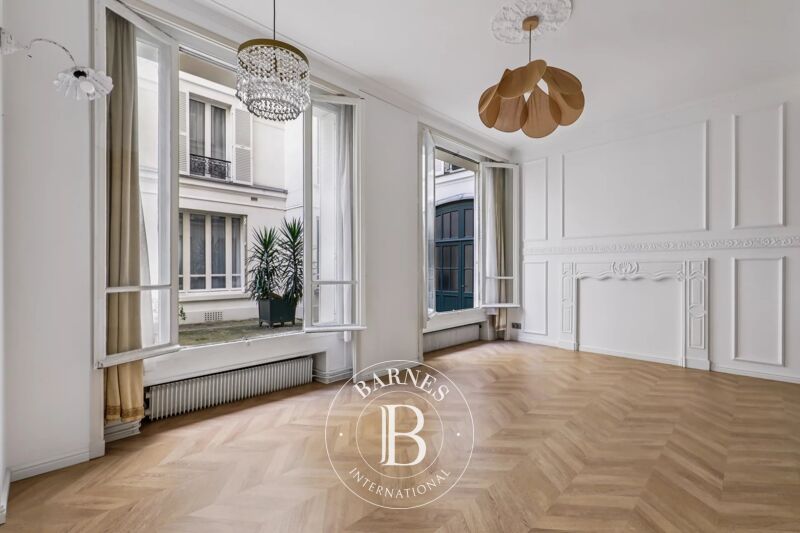 For Sale Apartment | Paris 7ème - picture 2